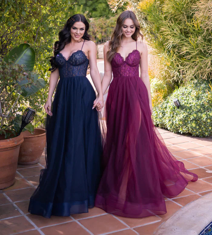 Beautiful Gothic Gowns from Lady Black Tie collection