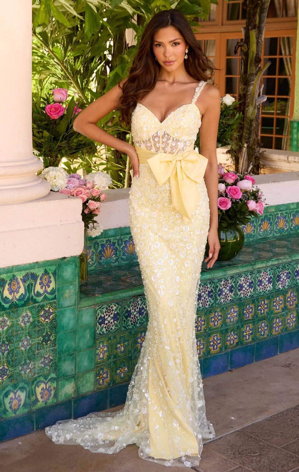 42218 - Ava Presley - Fitted Floral Gown With Bow