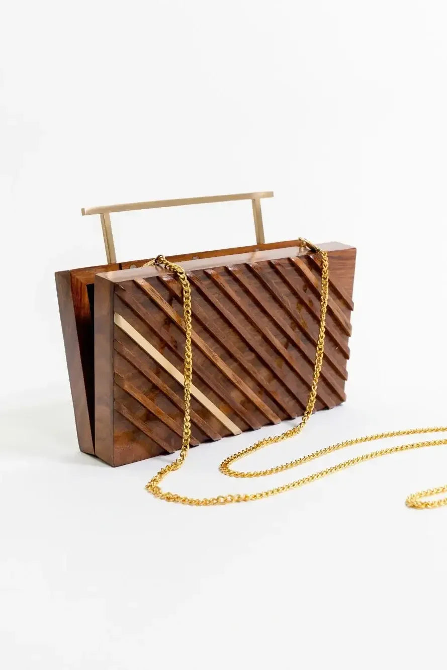 Gleaming Edge Clutch