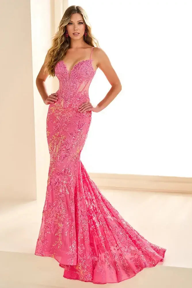 EW36003 - Ellie Wilde