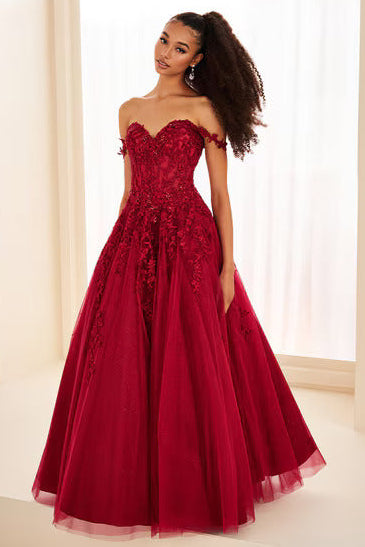 EW37028 - Ellie Wilde