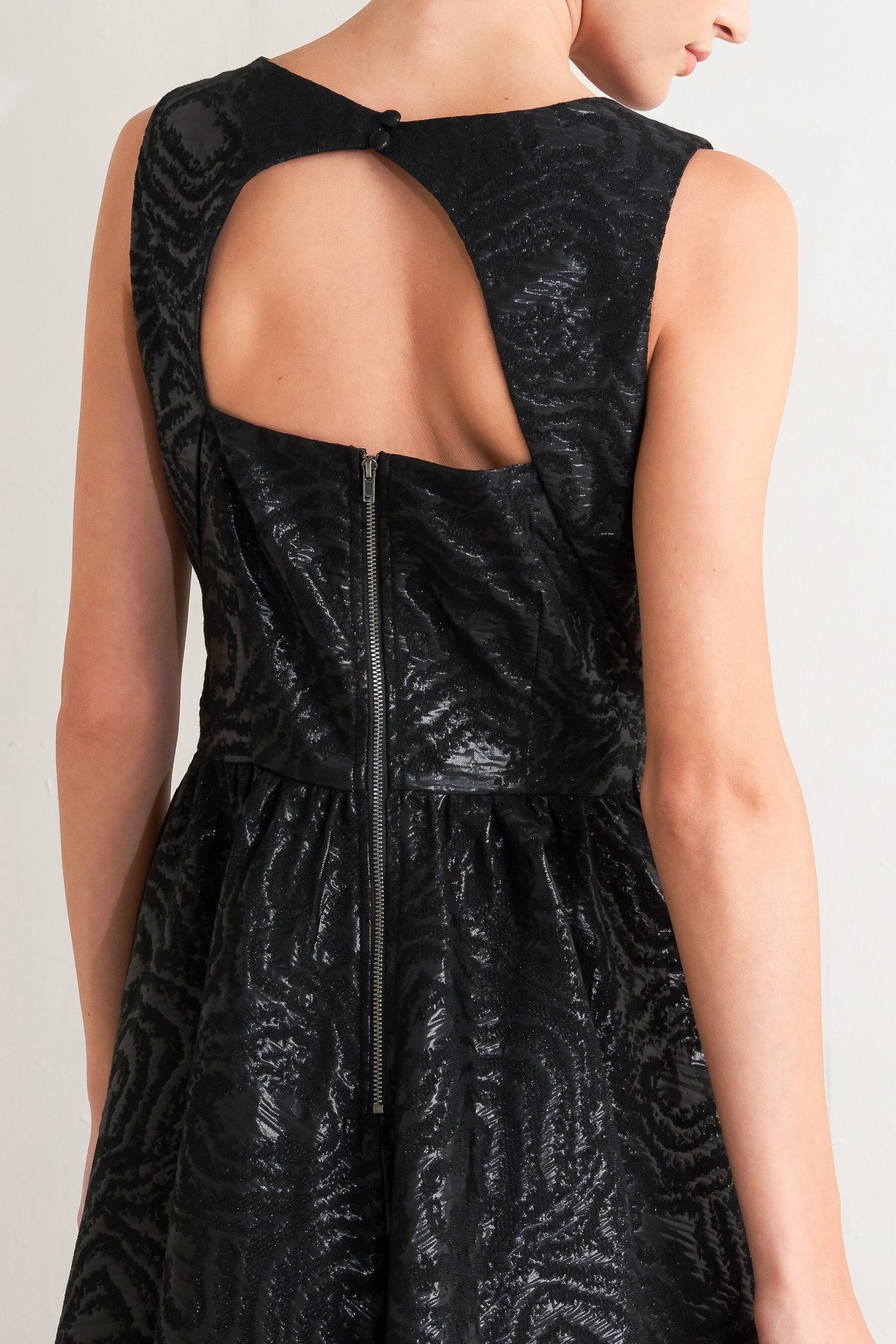 TEXTURED BLACK MIDI DRESS WITH OPEN BACK
