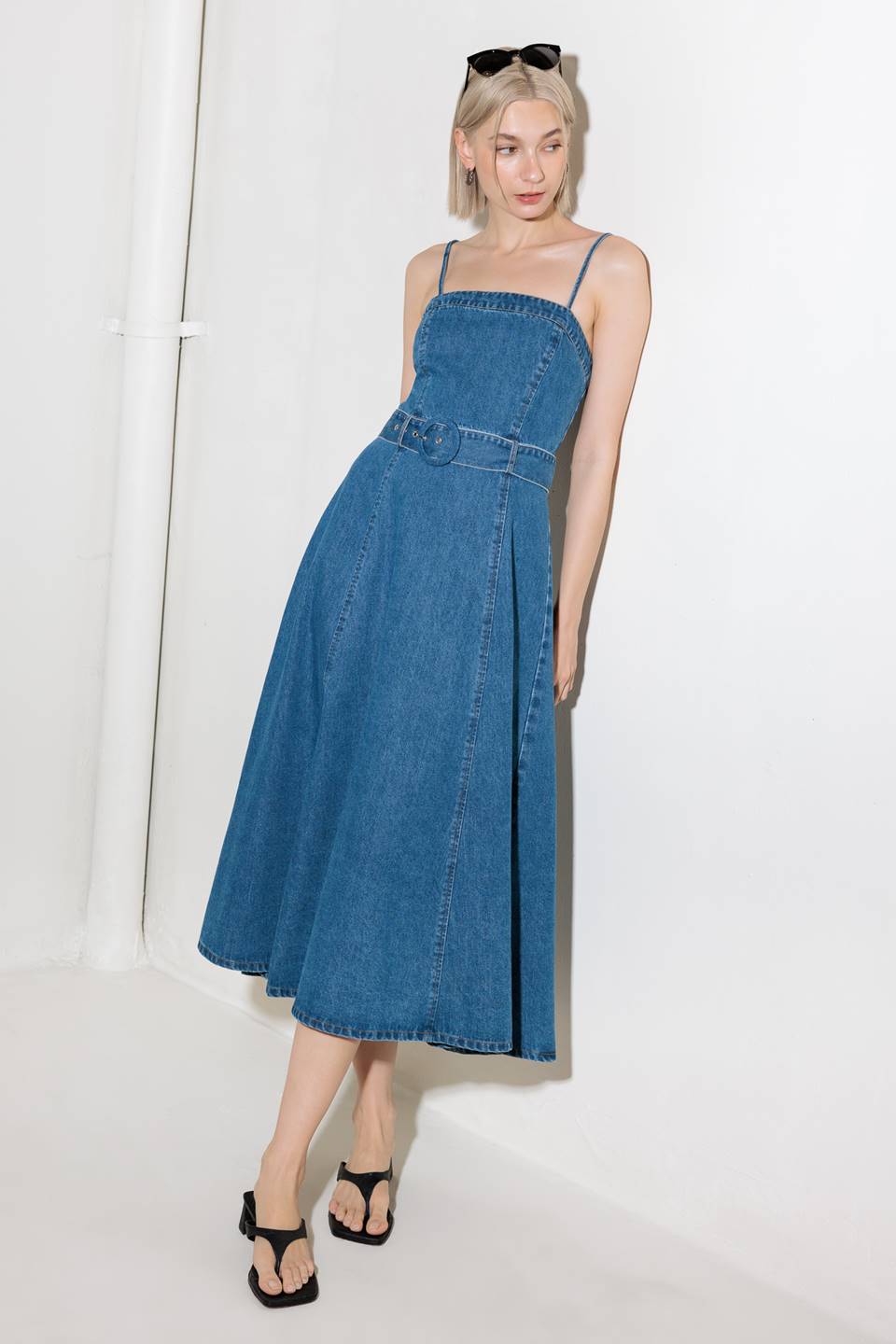 Washed Denim Midi Dress with Belt – Dawson Lady Black Tie