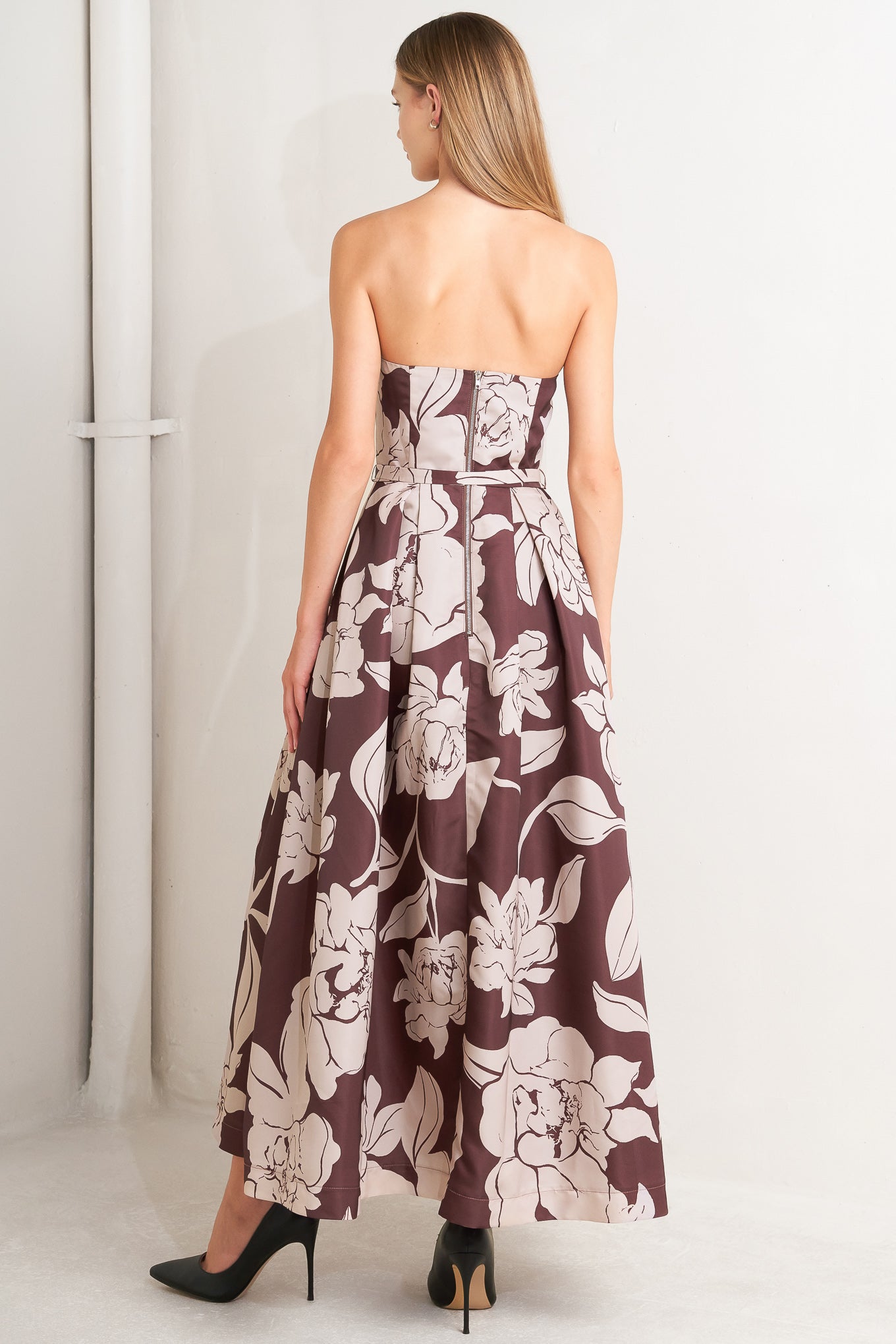 VINTAGE BLOOM STRAPLESS BURGUNDY MIDI DRESS