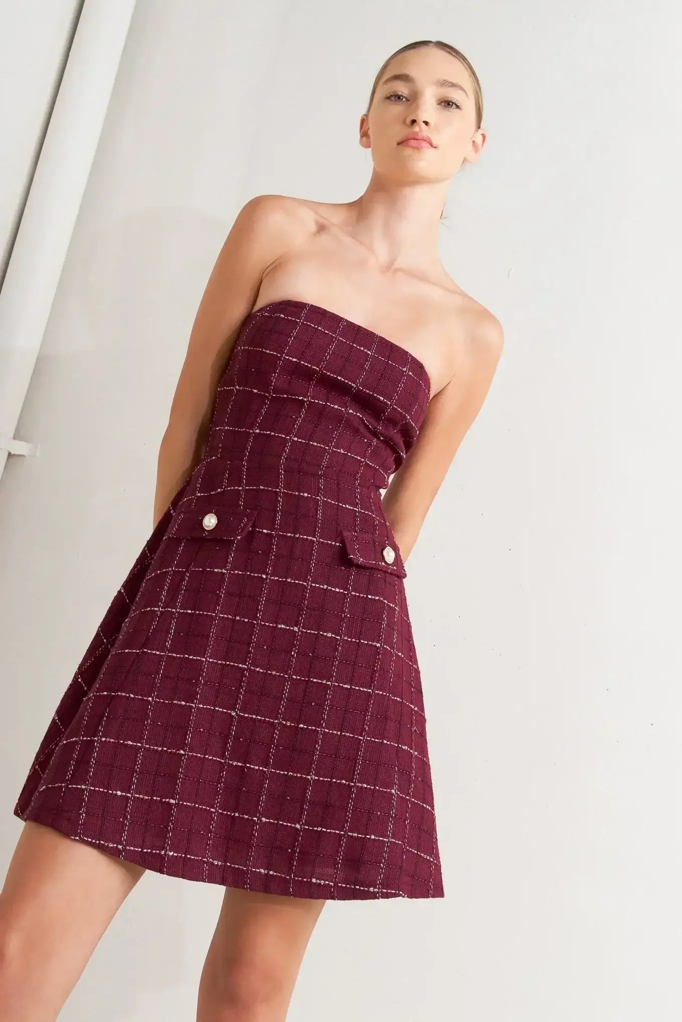 TWEED STRAPLESS MINI DRESS - WINE