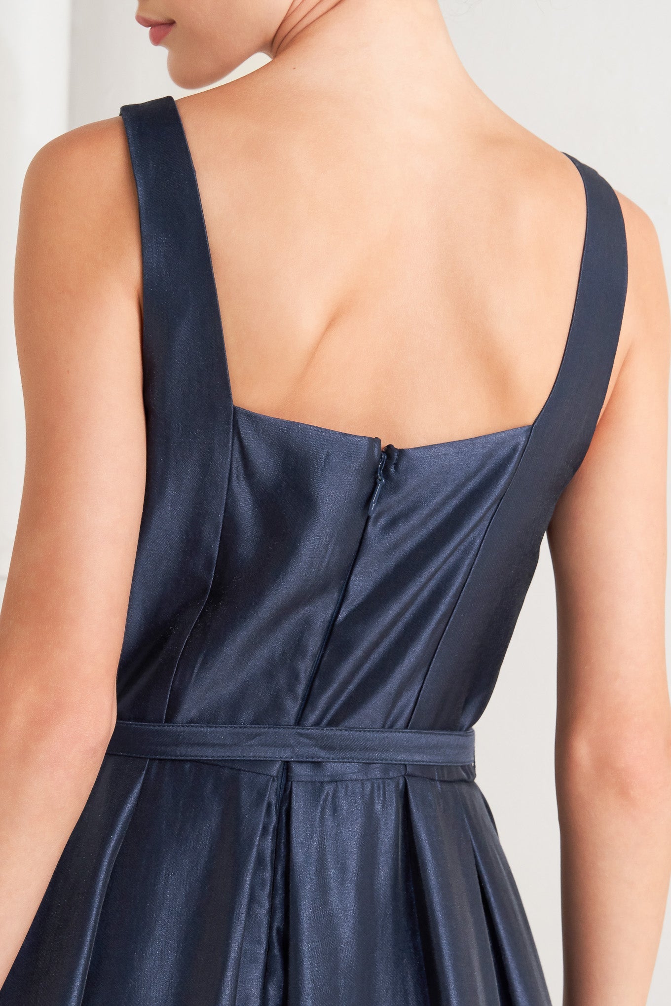 FEMME SILHOUETTE NAVY MIDI DRESS