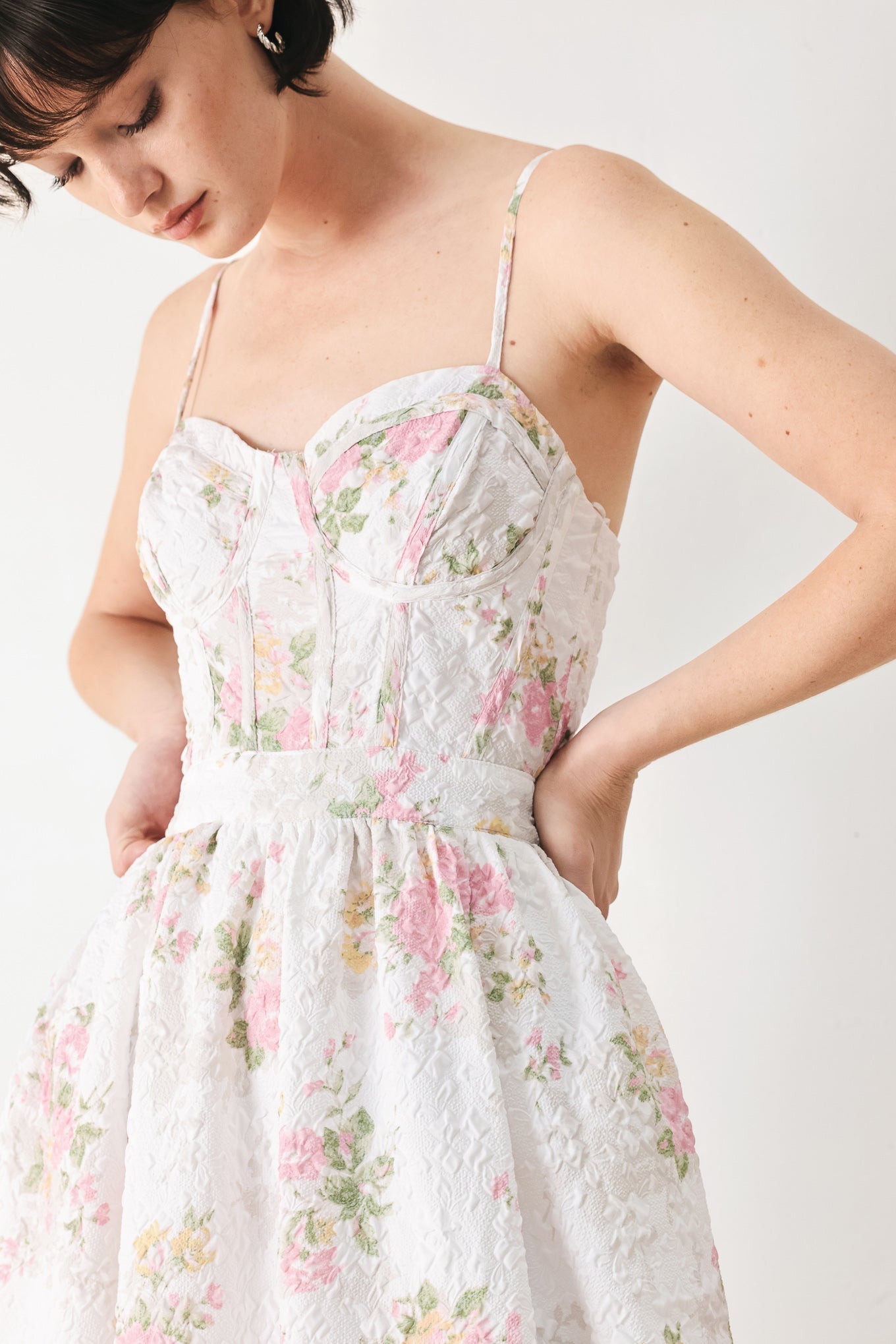 PASTEL ROMANCE WHITE FLORAL MIDI DRESS