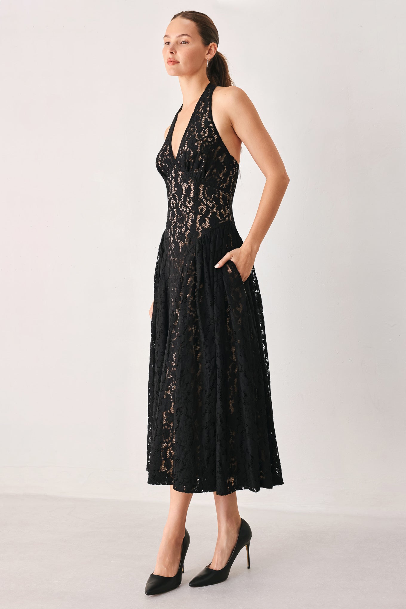 MIDNIGHT OBSIDIAN - BLACK LACE HALTER MIDI DRESS