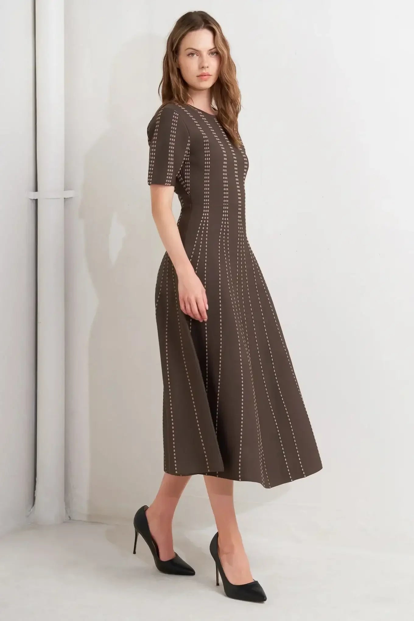 DOT DANCE SWEATER KNIT BROWN MIDI DRESS