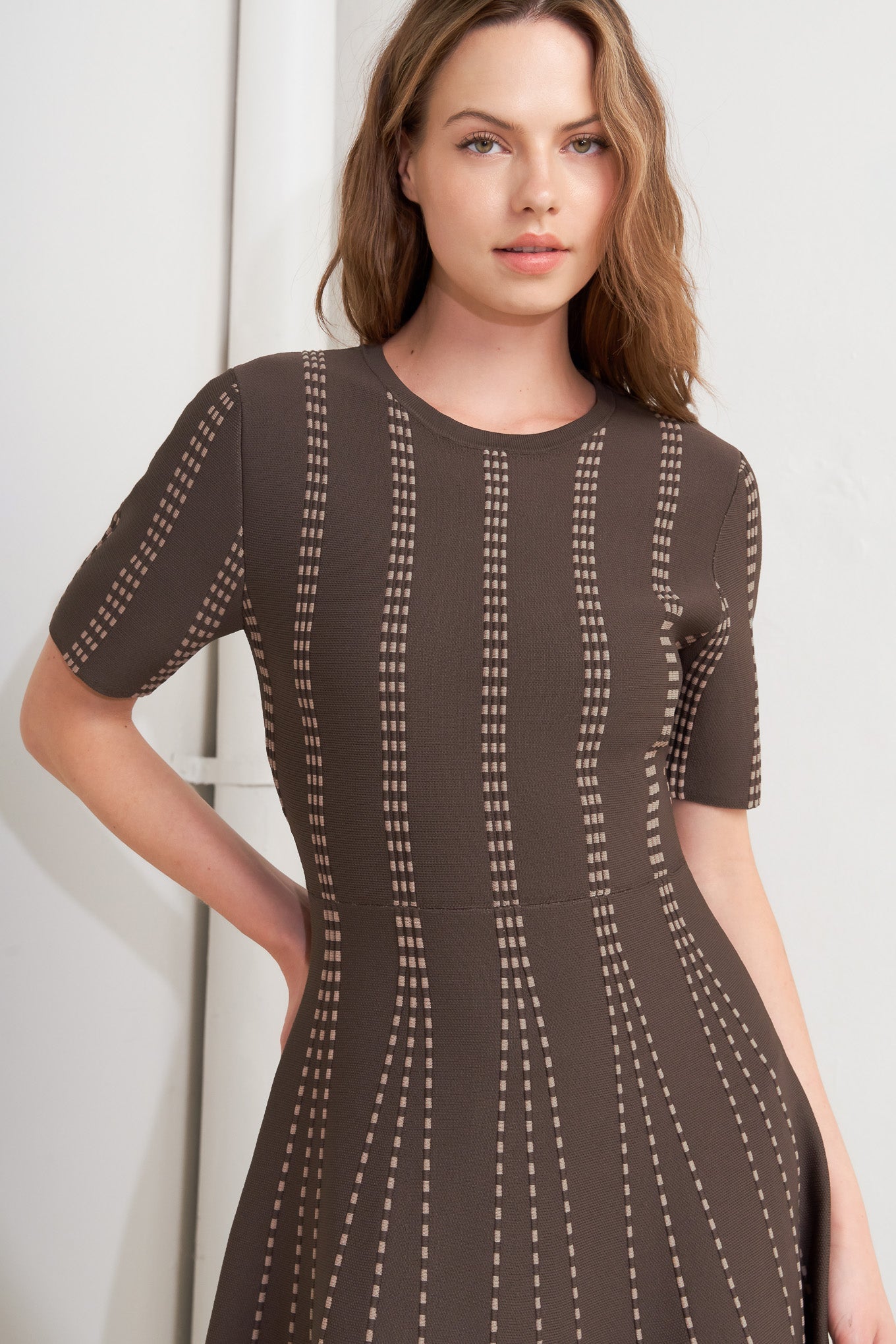 DOT DANCE SWEATER KNIT BROWN MIDI DRESS