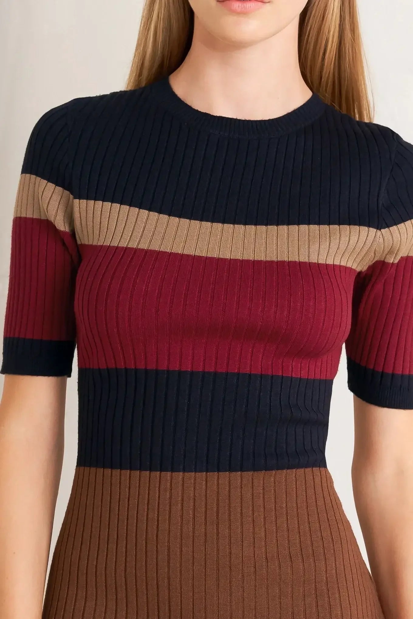 BLACK & BURGUNDY COLOR BLOCKED MIDI SWEATER DRESS