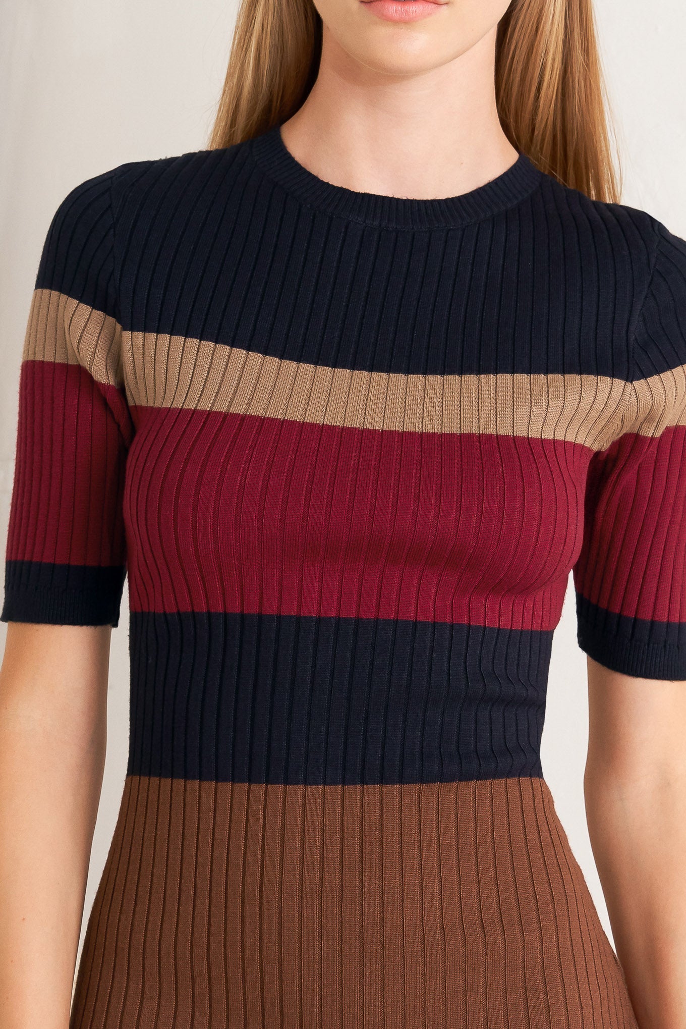 BLACK & BURGUNDY COLOR BLOCKED MIDI SWEATER DRESS