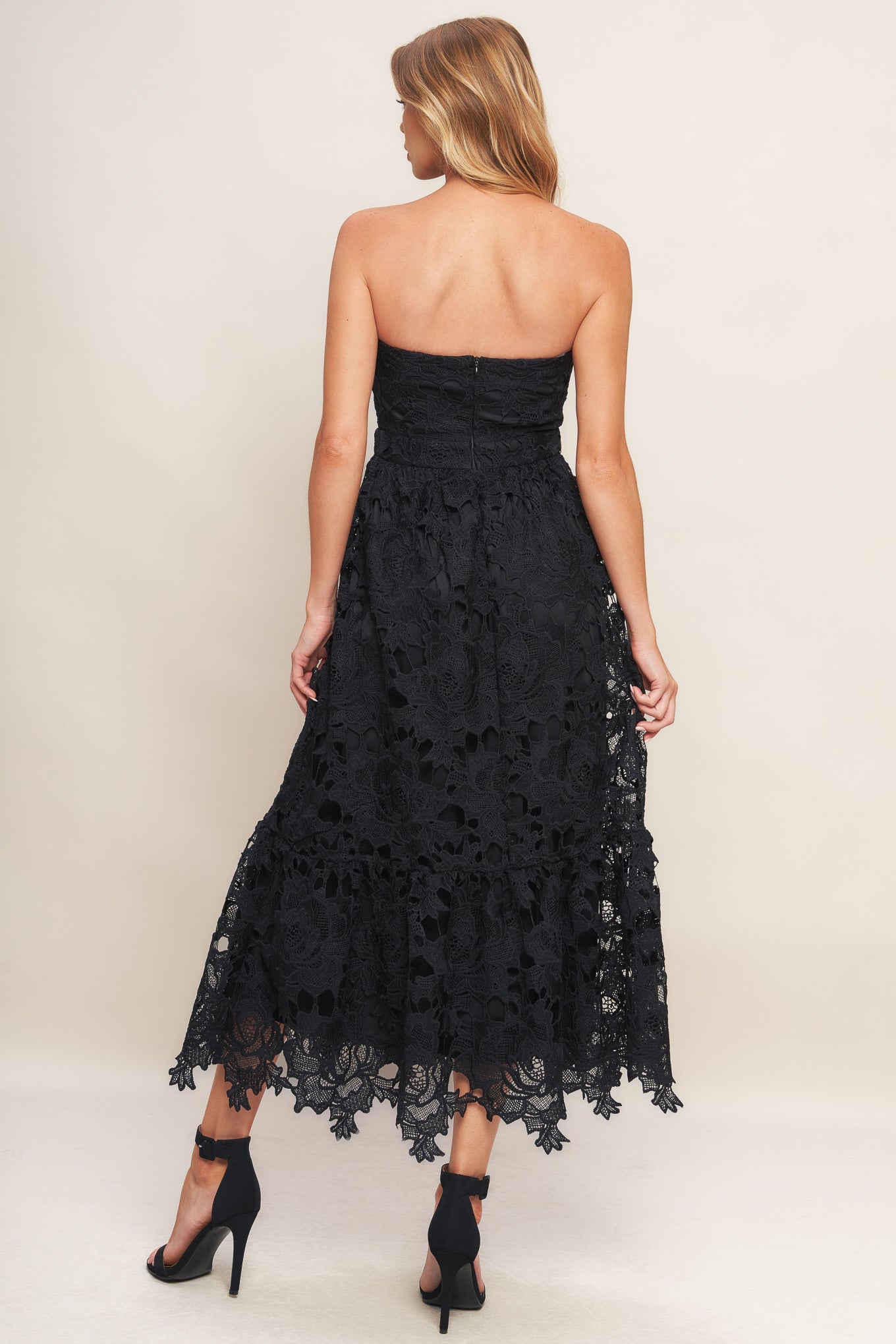 CAREFREE NIGHTS LACE MIDI DRESS - BLACK