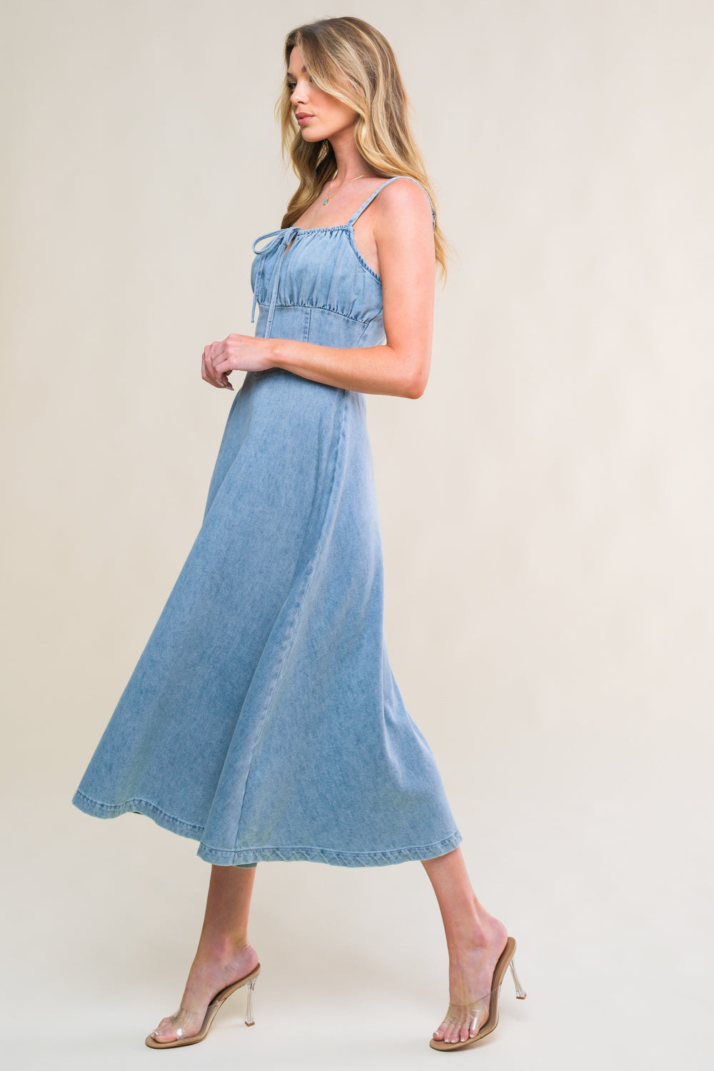 FESTIVAL DAYS FRONT TIE DENIM MIDI DRESS