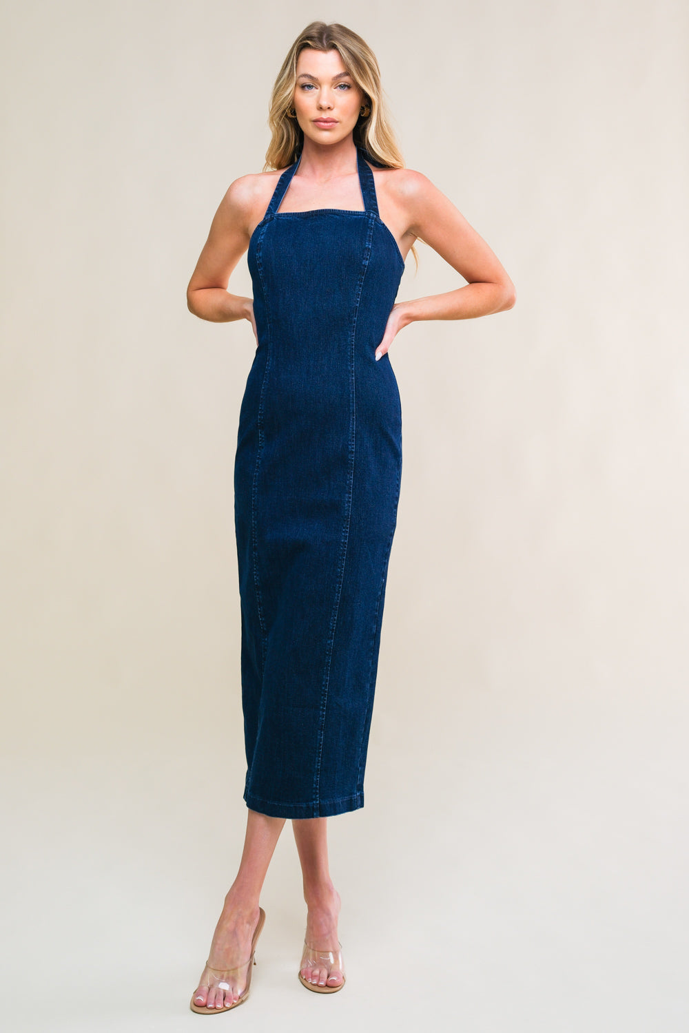 SO QUINTESSENTIAL - BODYCON HALTER DENIM MIDI DRESS