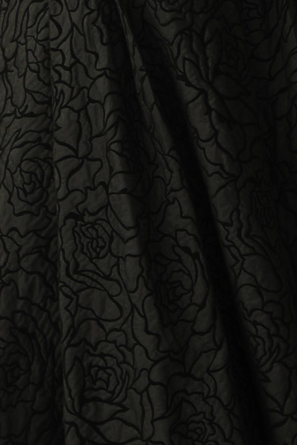 TEXTURED FLORAL STRAPLESS BLACK MAXI DRESS