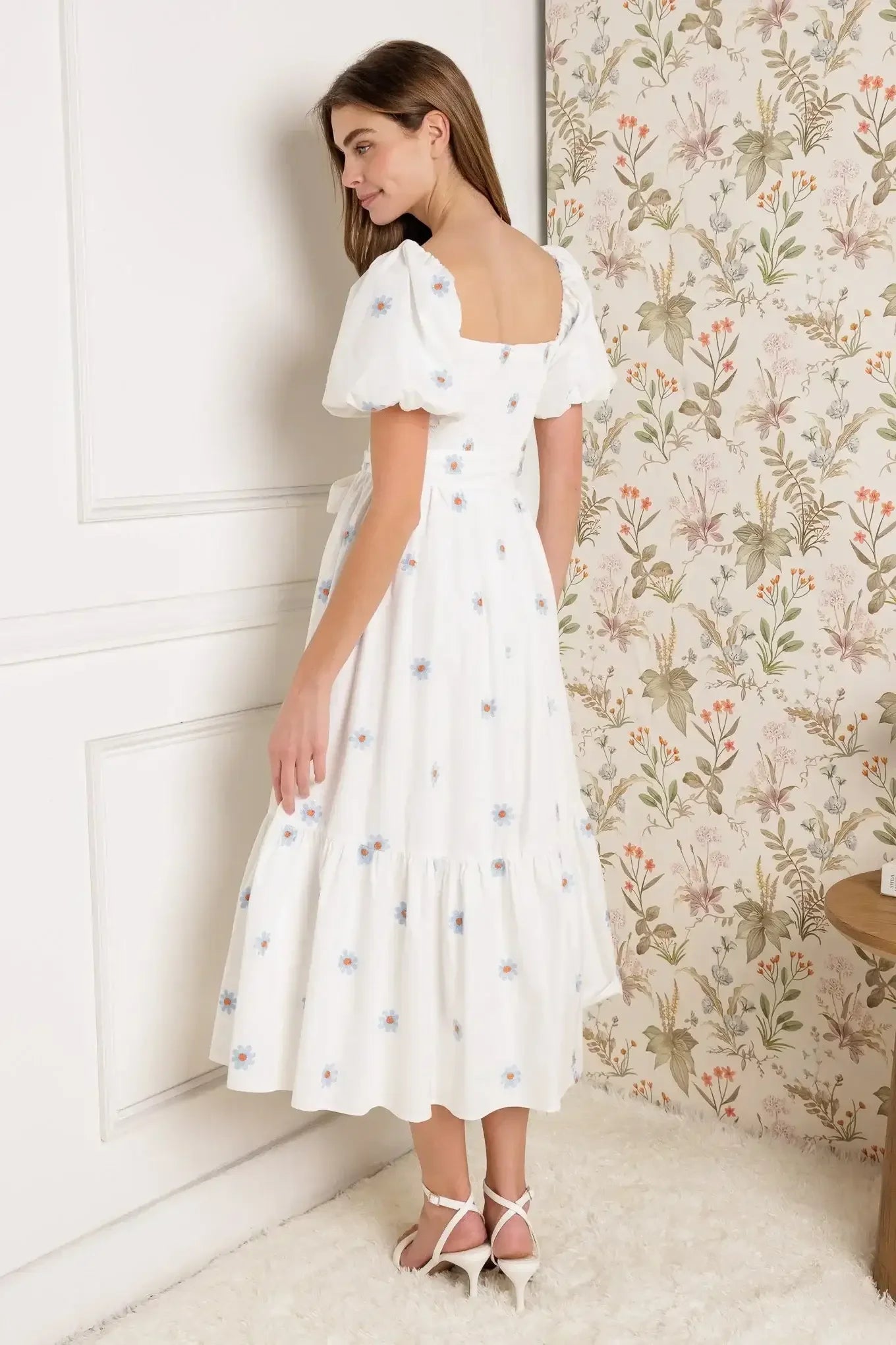 SUNNYSIDE LANE - EMBROIDERED MIDI DRESS