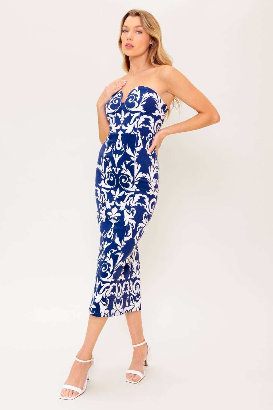 WHERE MY HEART IS - NAVY & WHITE MIDI DRESS