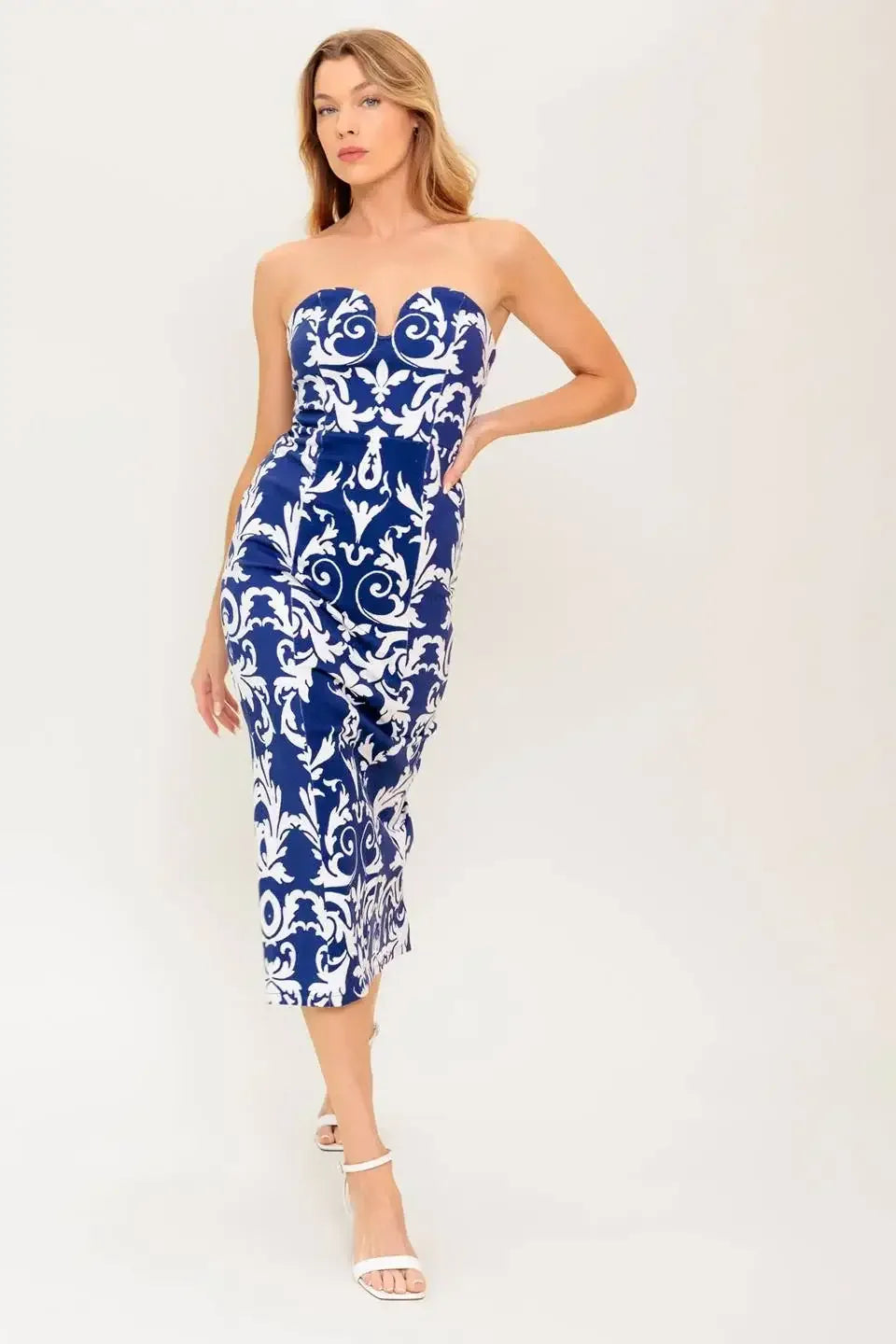 WHERE MY HEART IS - NAVY & WHITE MIDI DRESS