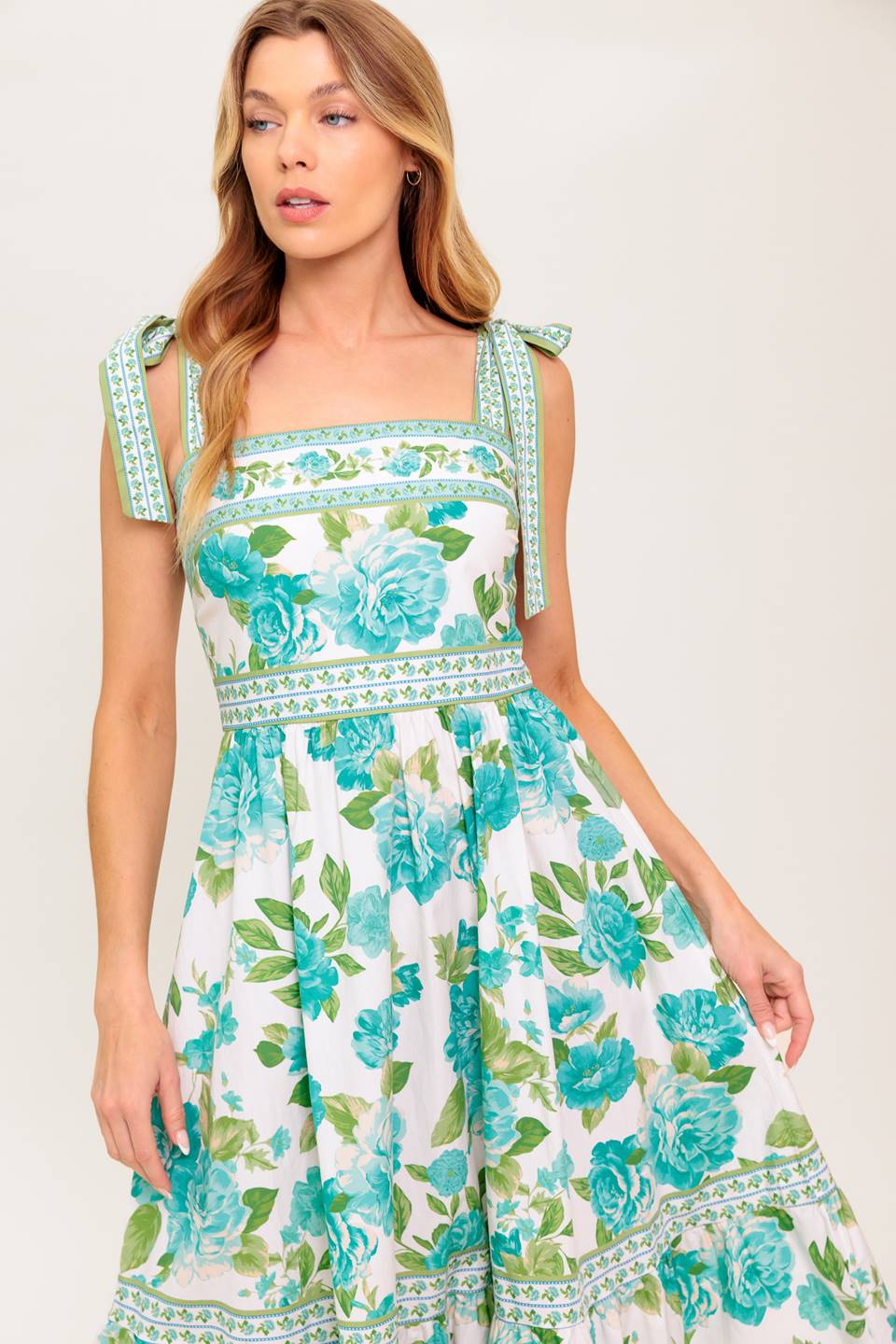 SEASIDE ESCAPES FLORAL MIDI DRESS - GREEN