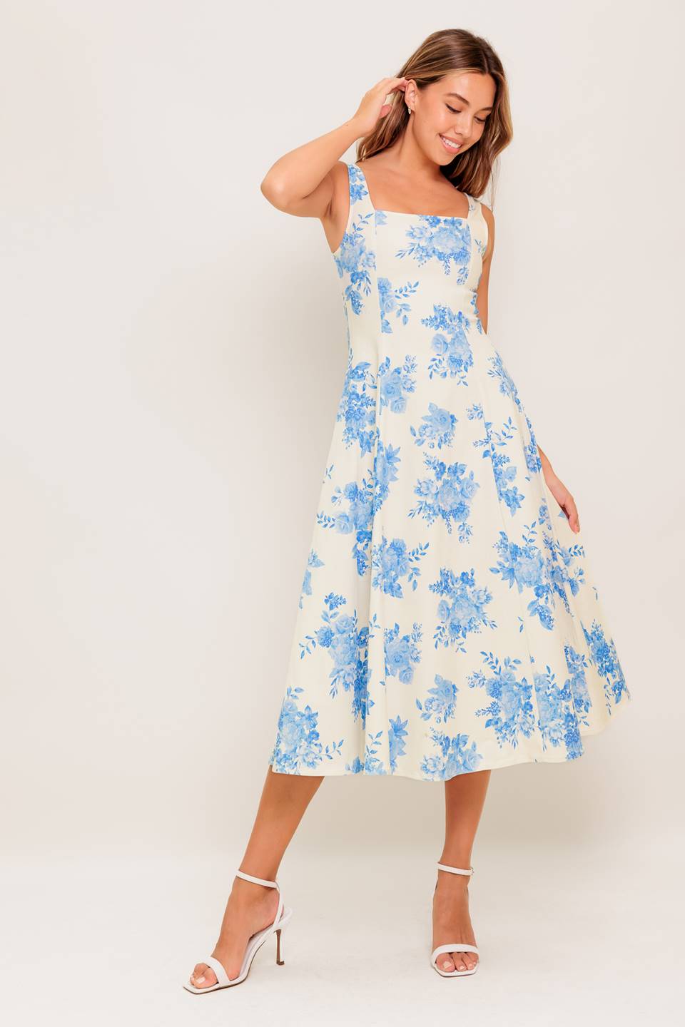 Lady Black Tie - Bluebell Breeze - Blue Floral Midi Dress