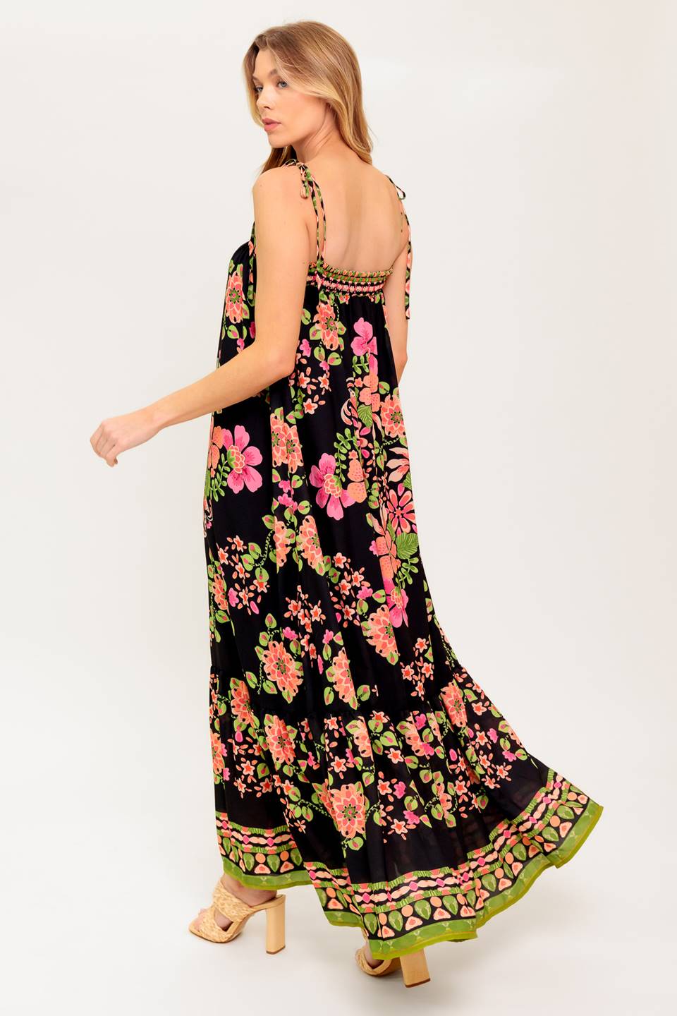 SUMMER GLOW FLORAL MAXI DRESS - BLACK