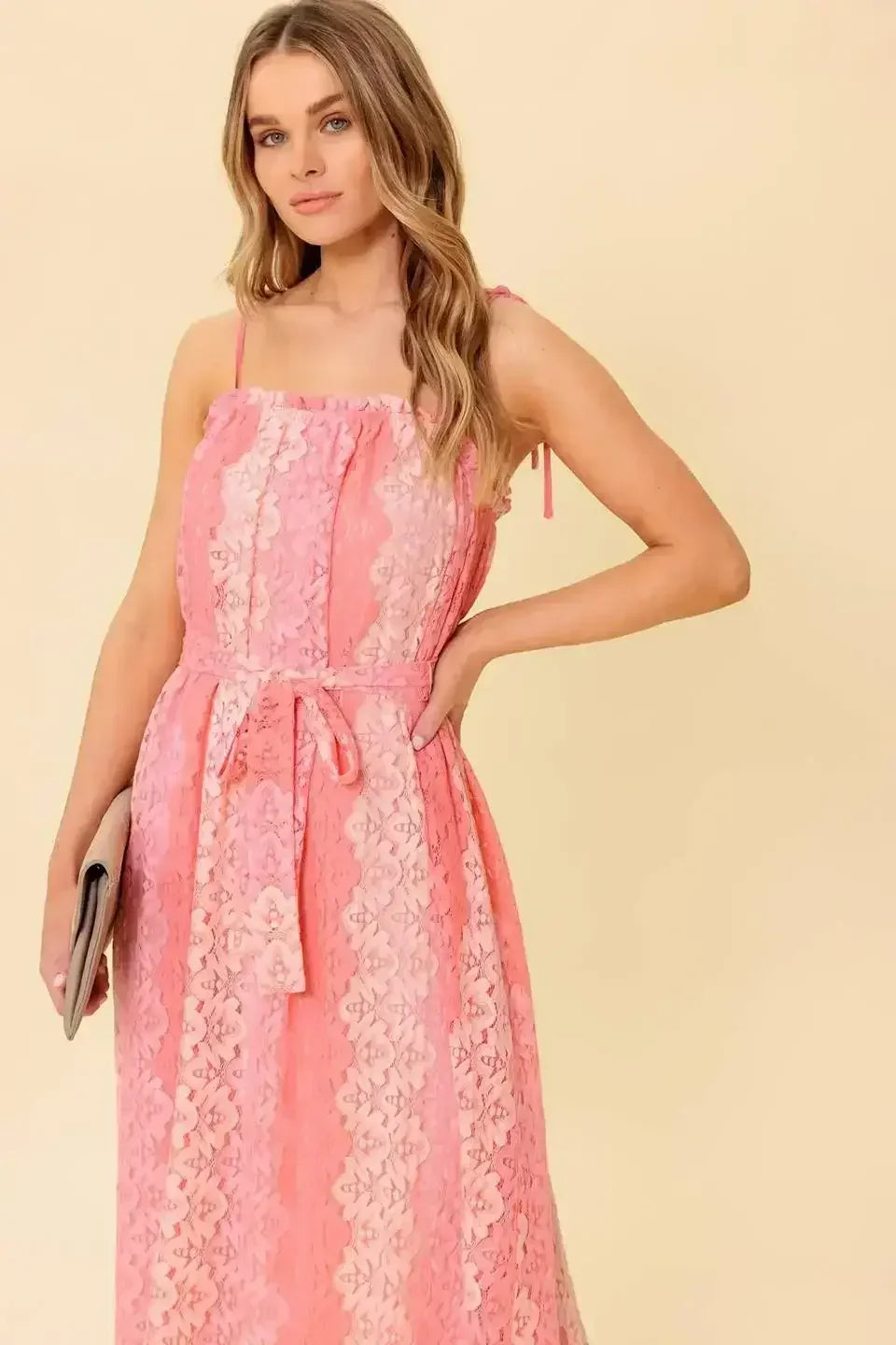 TAILOR MADE LACE MIDI DRESS - PEACH