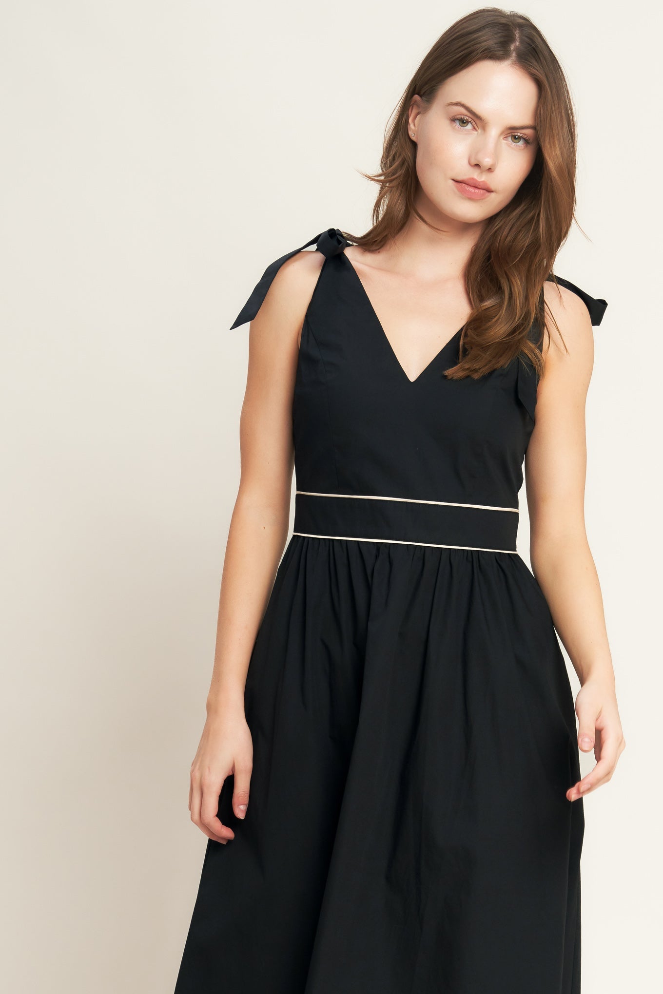 FOREST CHARM BLACK & CREAM MIDI DRESS