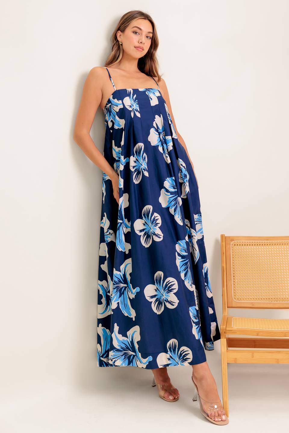 RAYA MAXI DRESS - NAVY FLORAL