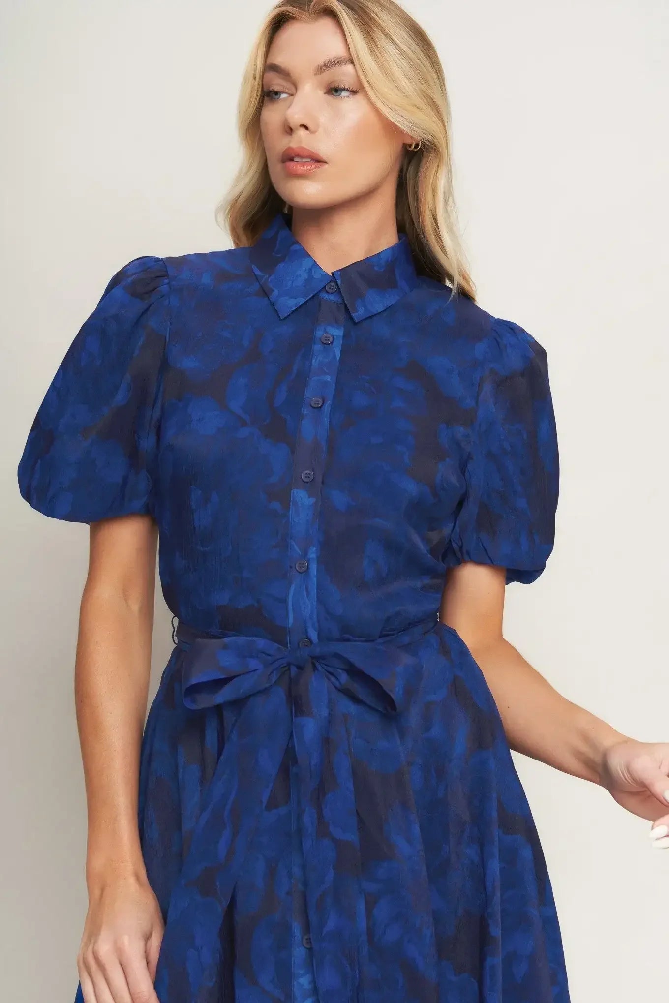 TWILIGHT MUSE NAVY FLOWER PRINT MIDI DRESS