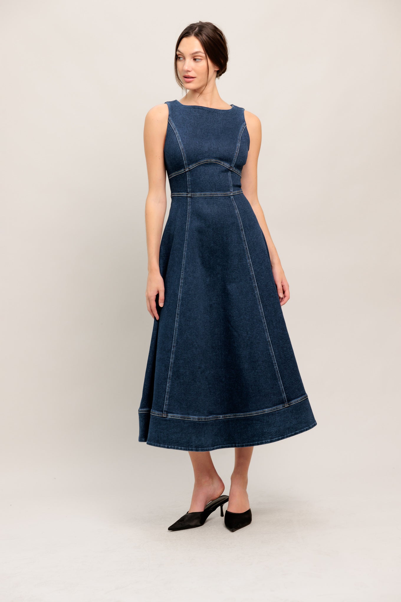 SIMPLE STATEMENT DENIM MIDI DRESS