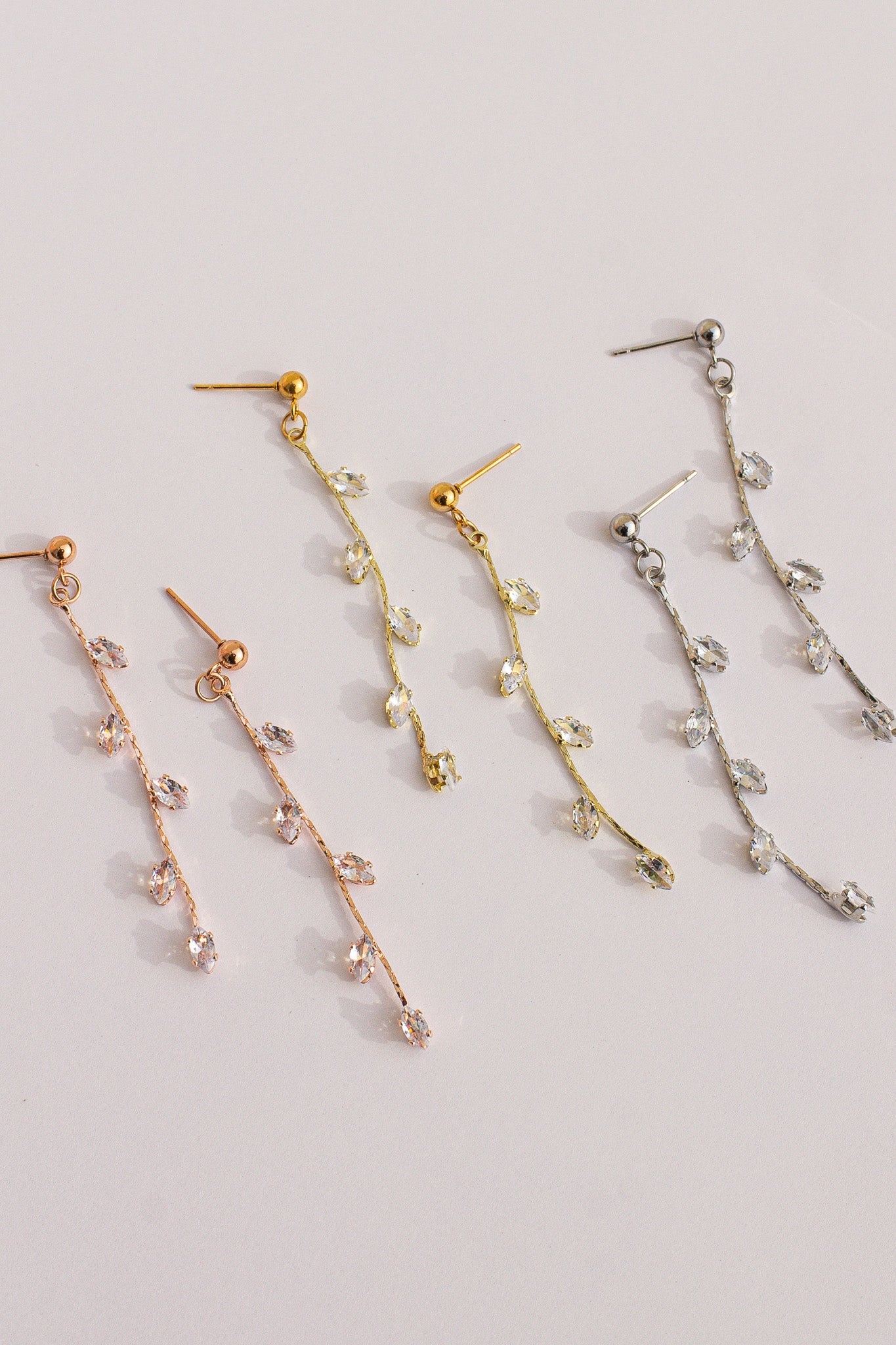 Daphne Leaf Dangle Earrings