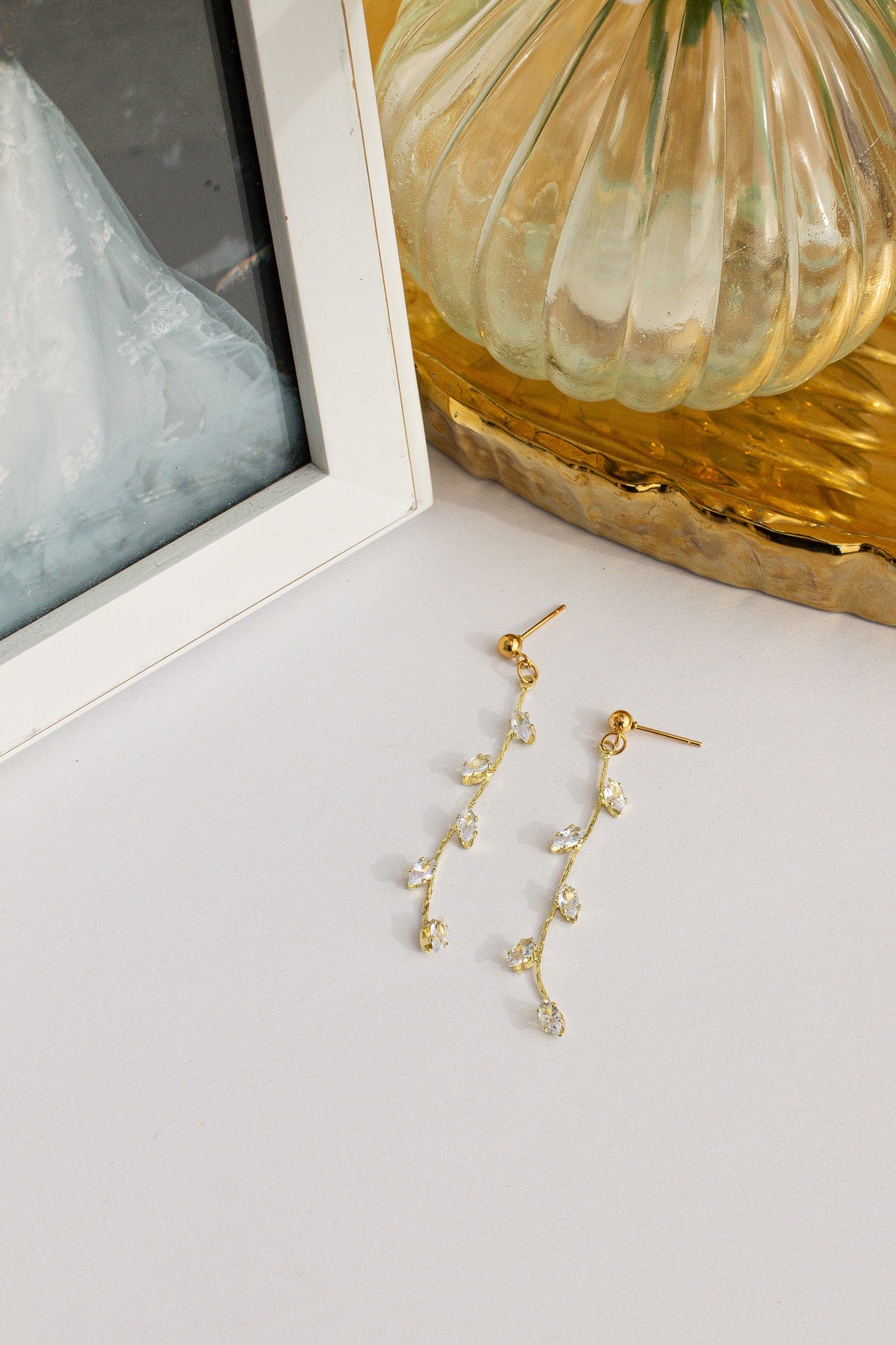 Daphne Leaf Dangle Earrings