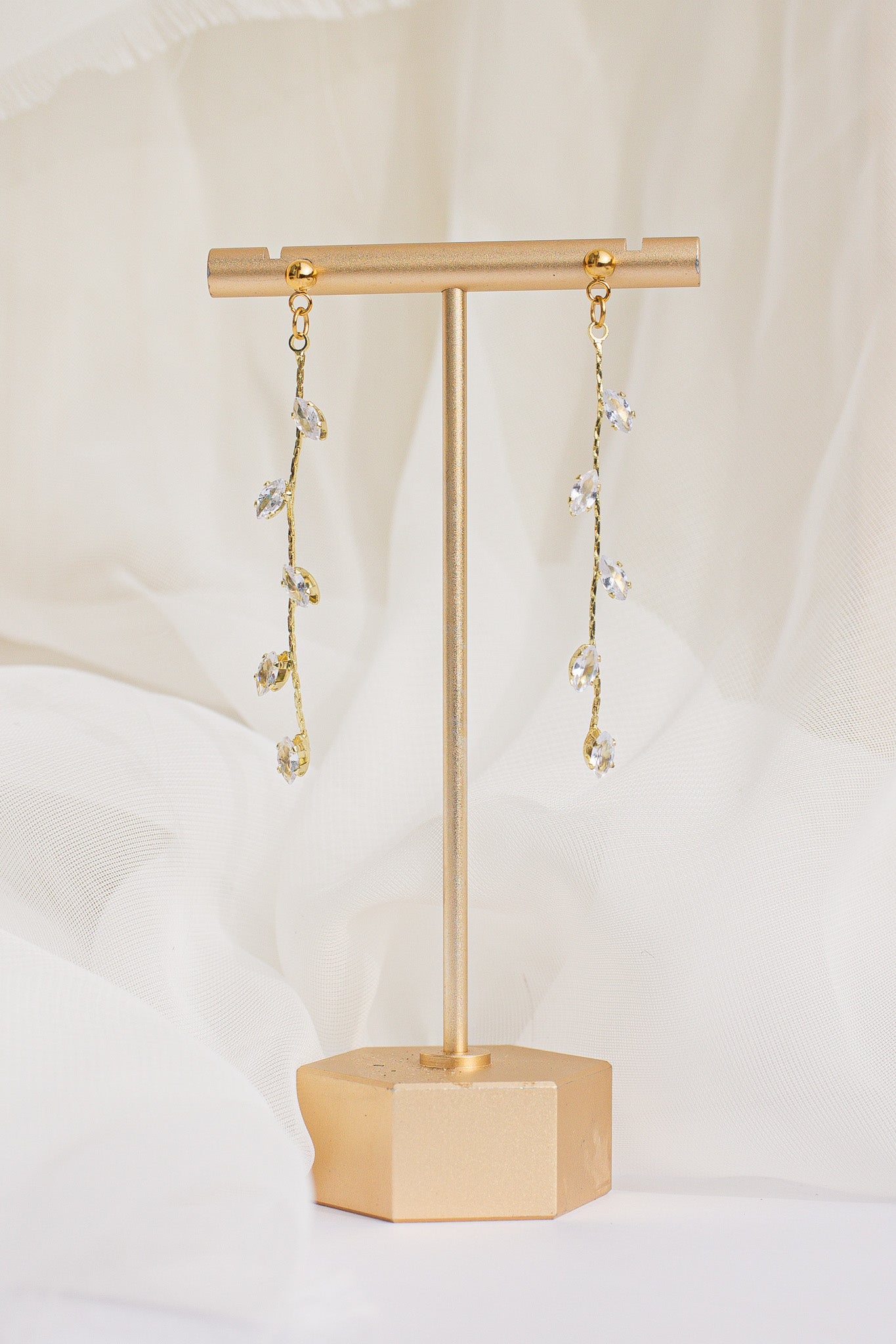 Daphne Leaf Dangle Earrings