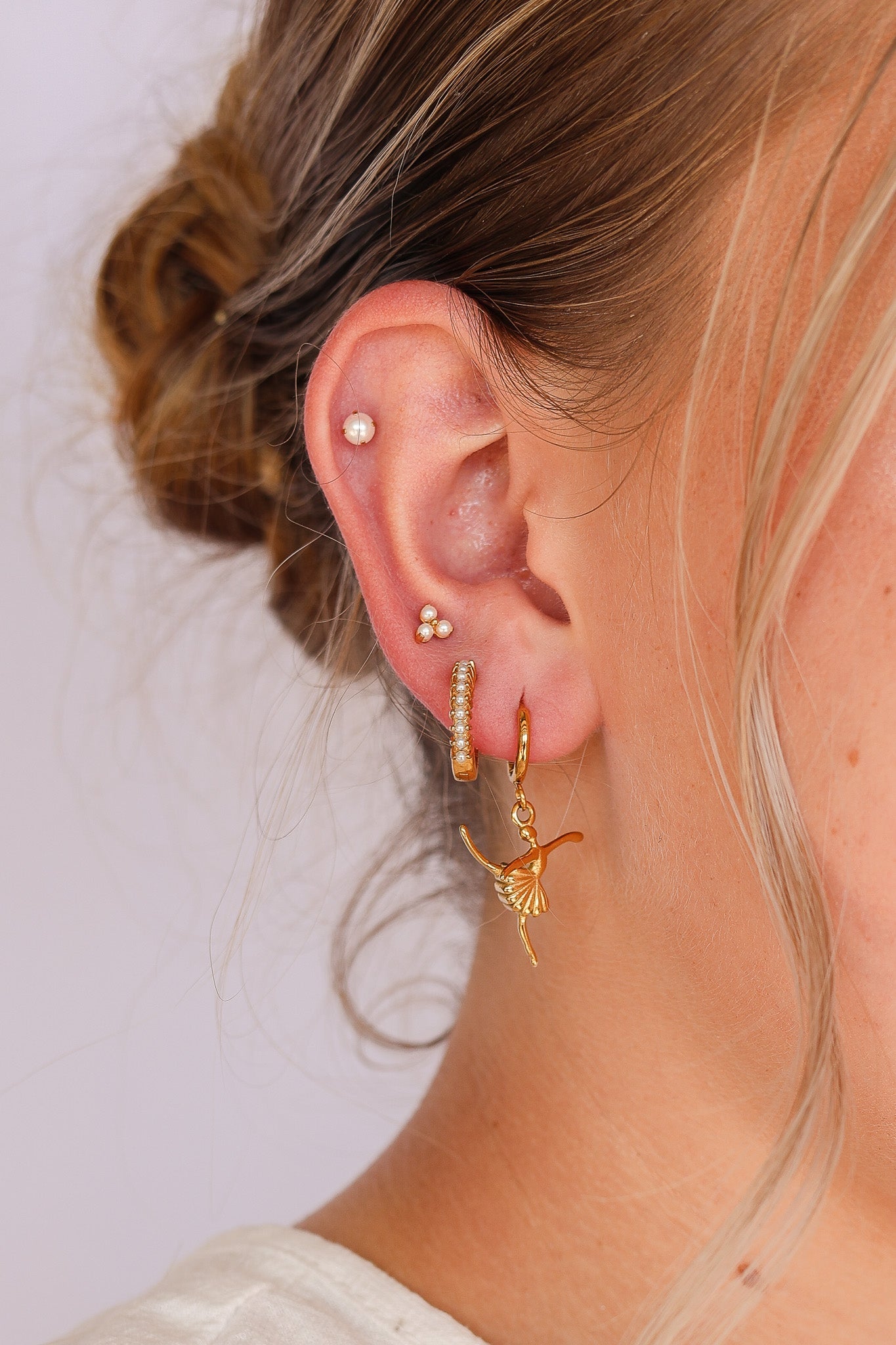 Pearl Trio Flat Back Earring