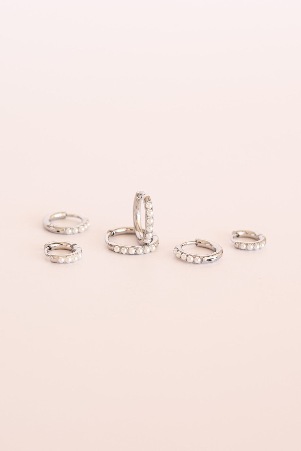 Freshwater Pearl Micro Hoop Earring | Lady Black Tie