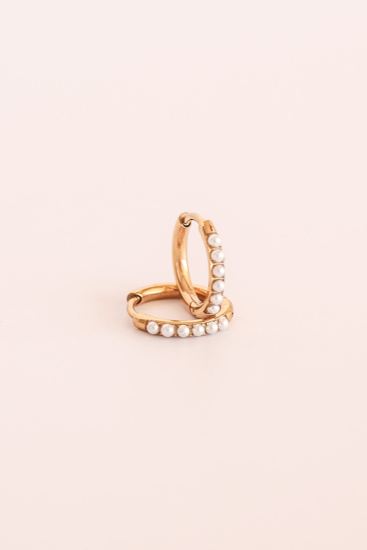 Freshwater Pearl Micro Hoop Earring | Lady Black Tie