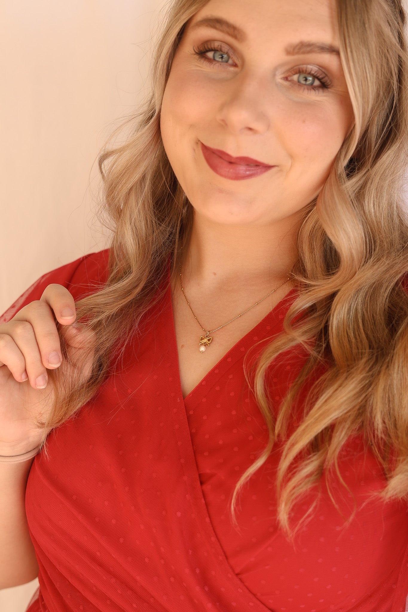 Jane Bow & Pearl Necklace