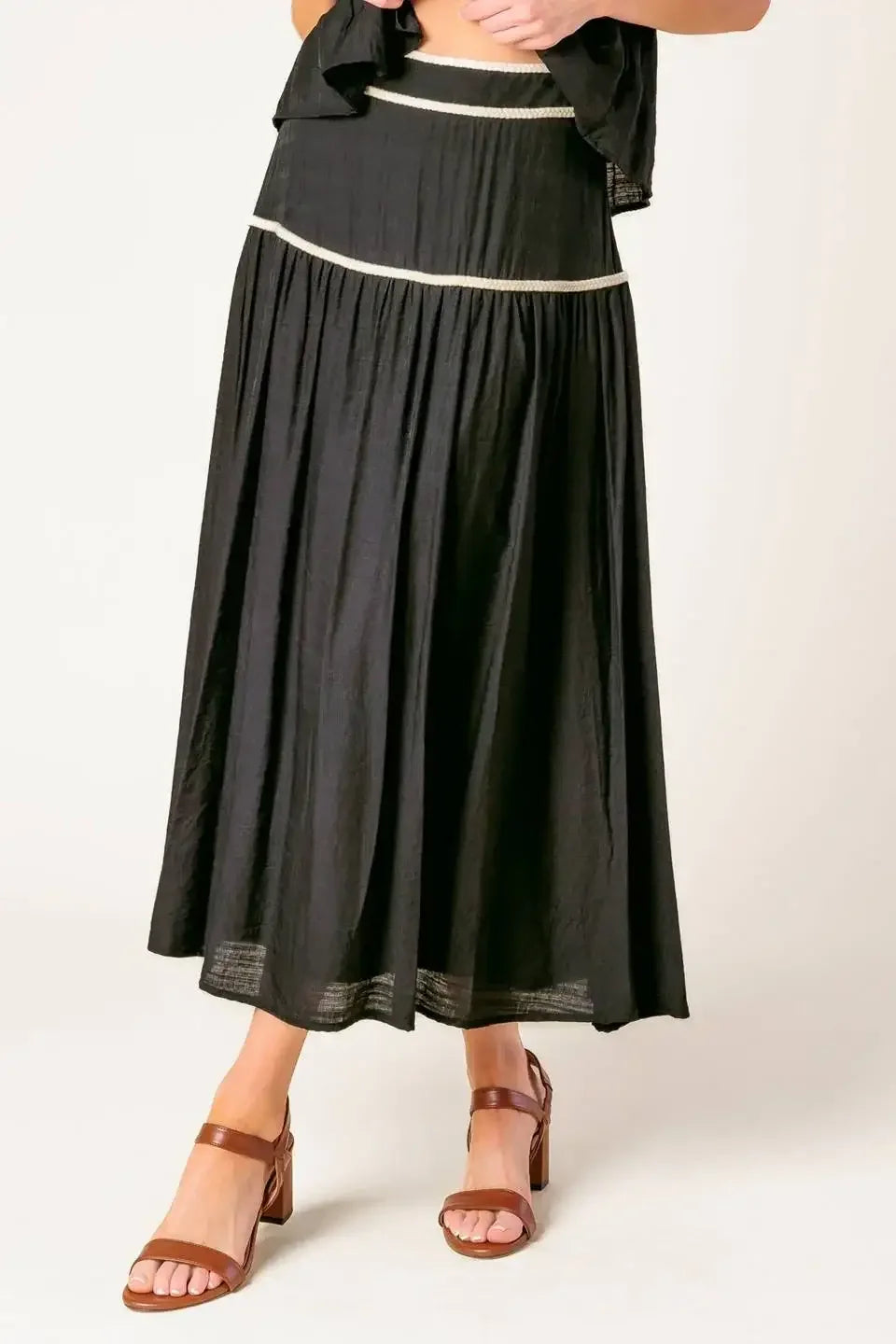 DIVIDE AND CONTOUR TOP & SKIRT SET - BLACK