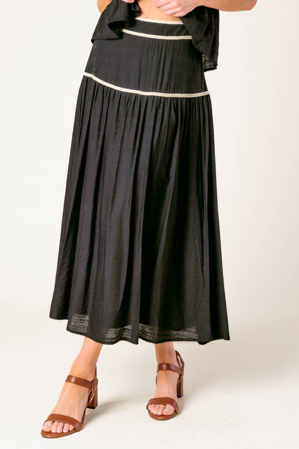 DIVIDE AND CONTOUR TOP & SKIRT SET - BLACK