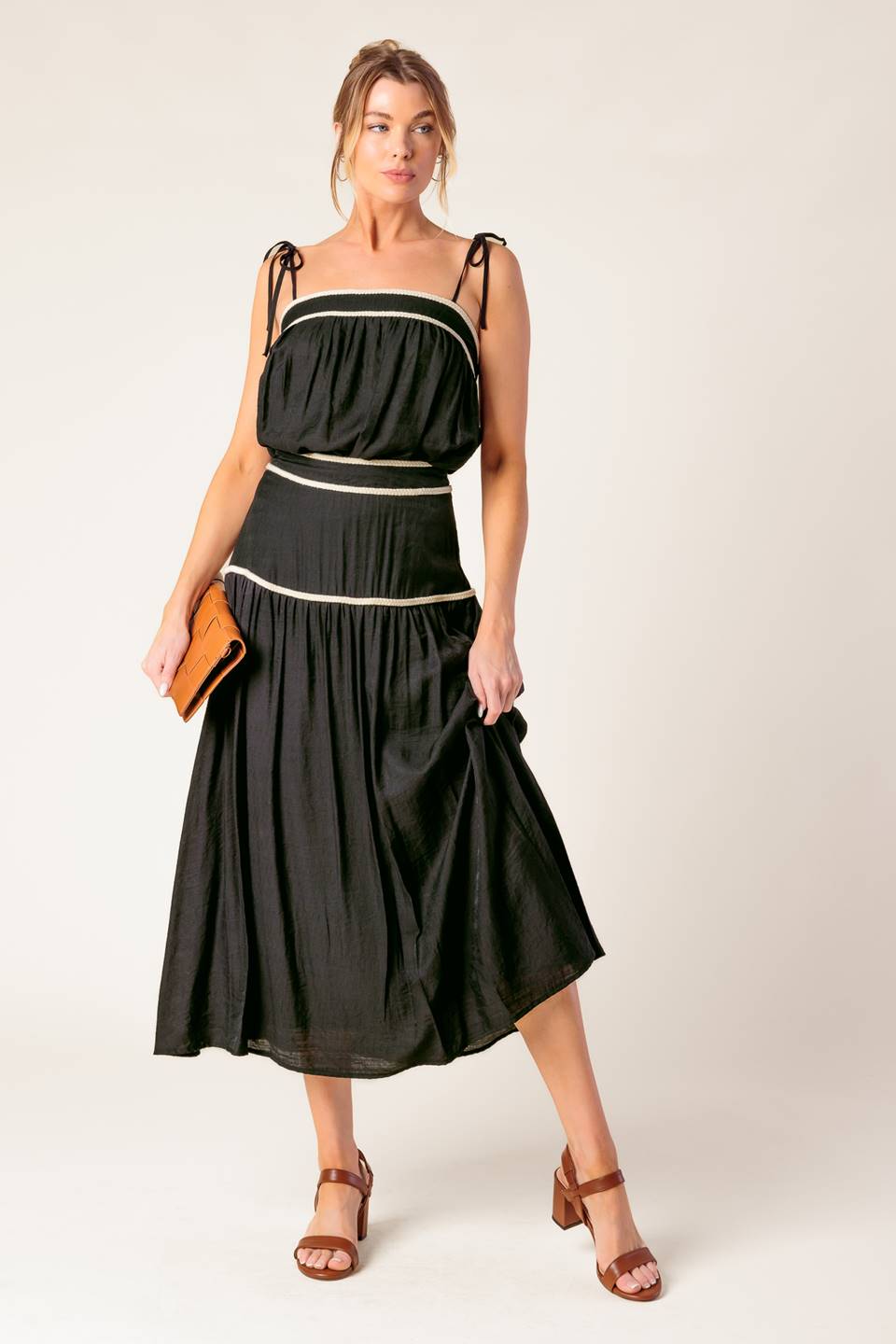 DIVIDE AND CONTOUR TOP & SKIRT SET - BLACK