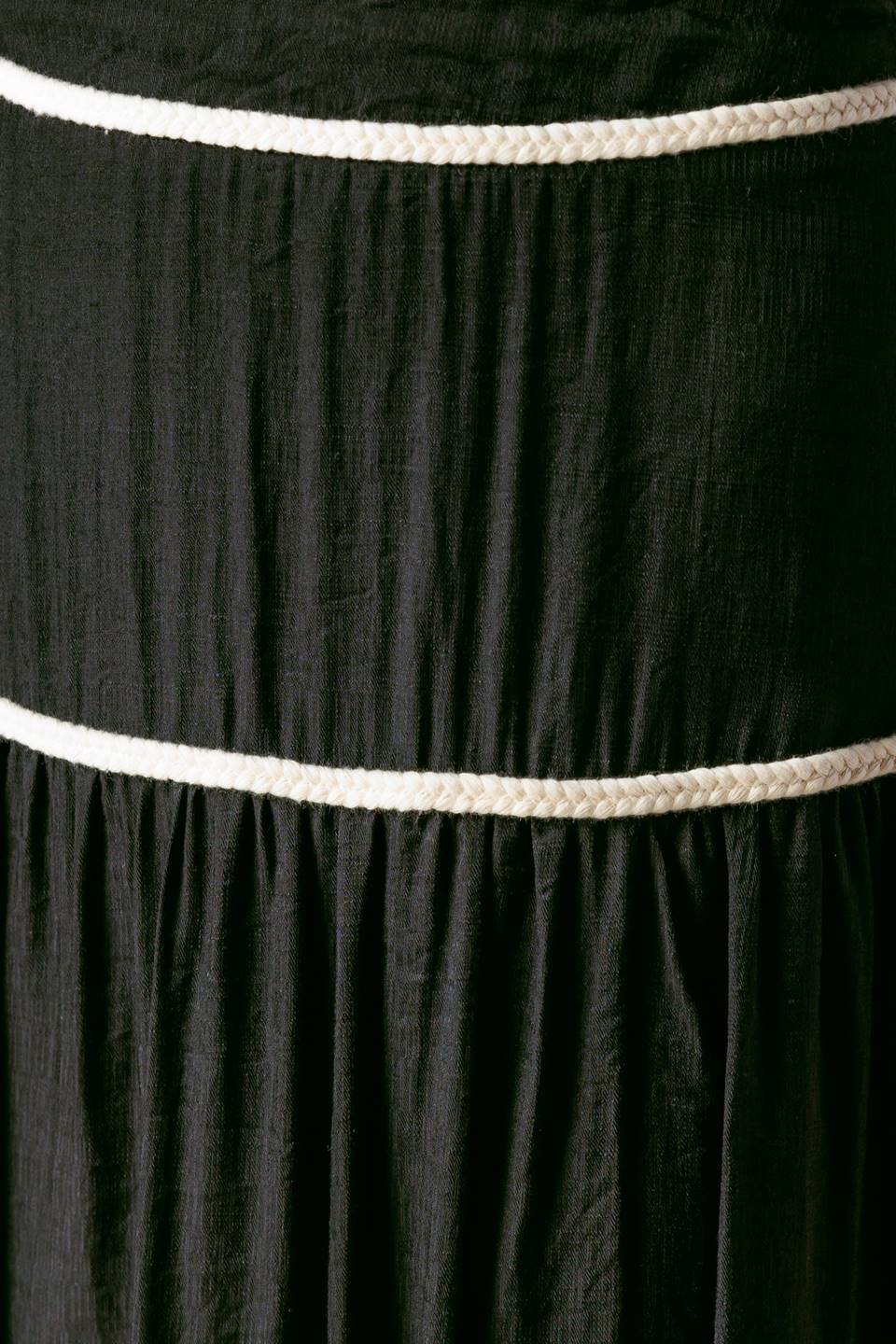 DIVIDE AND CONTOUR TOP & SKIRT SET - BLACK