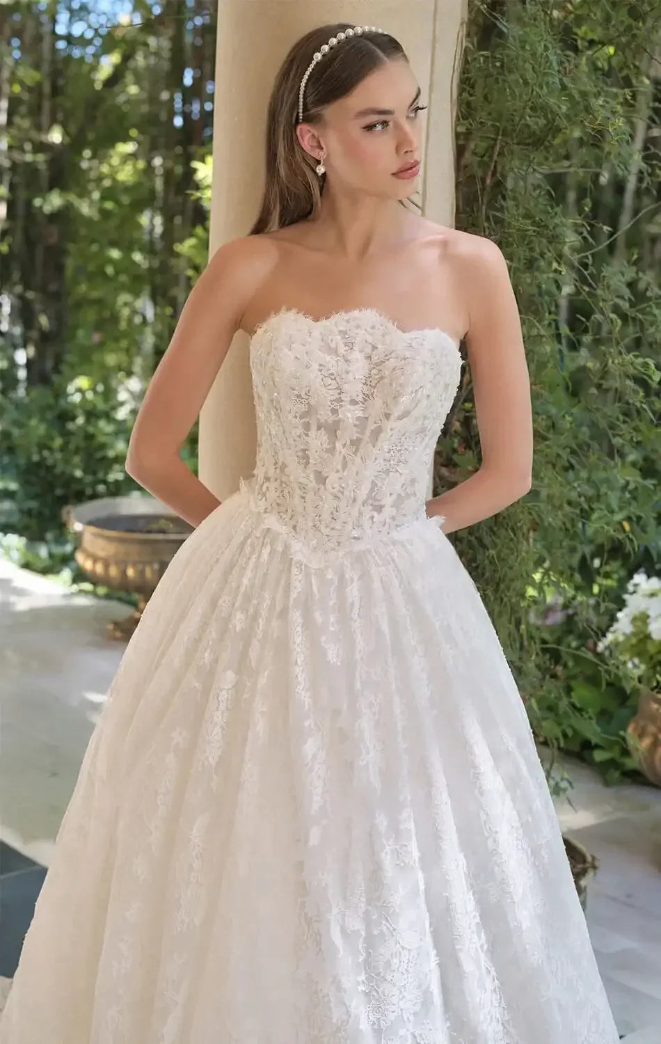 WL061 - EMBROIDERED LACE WEDDING GOWN - Andrea & Leo