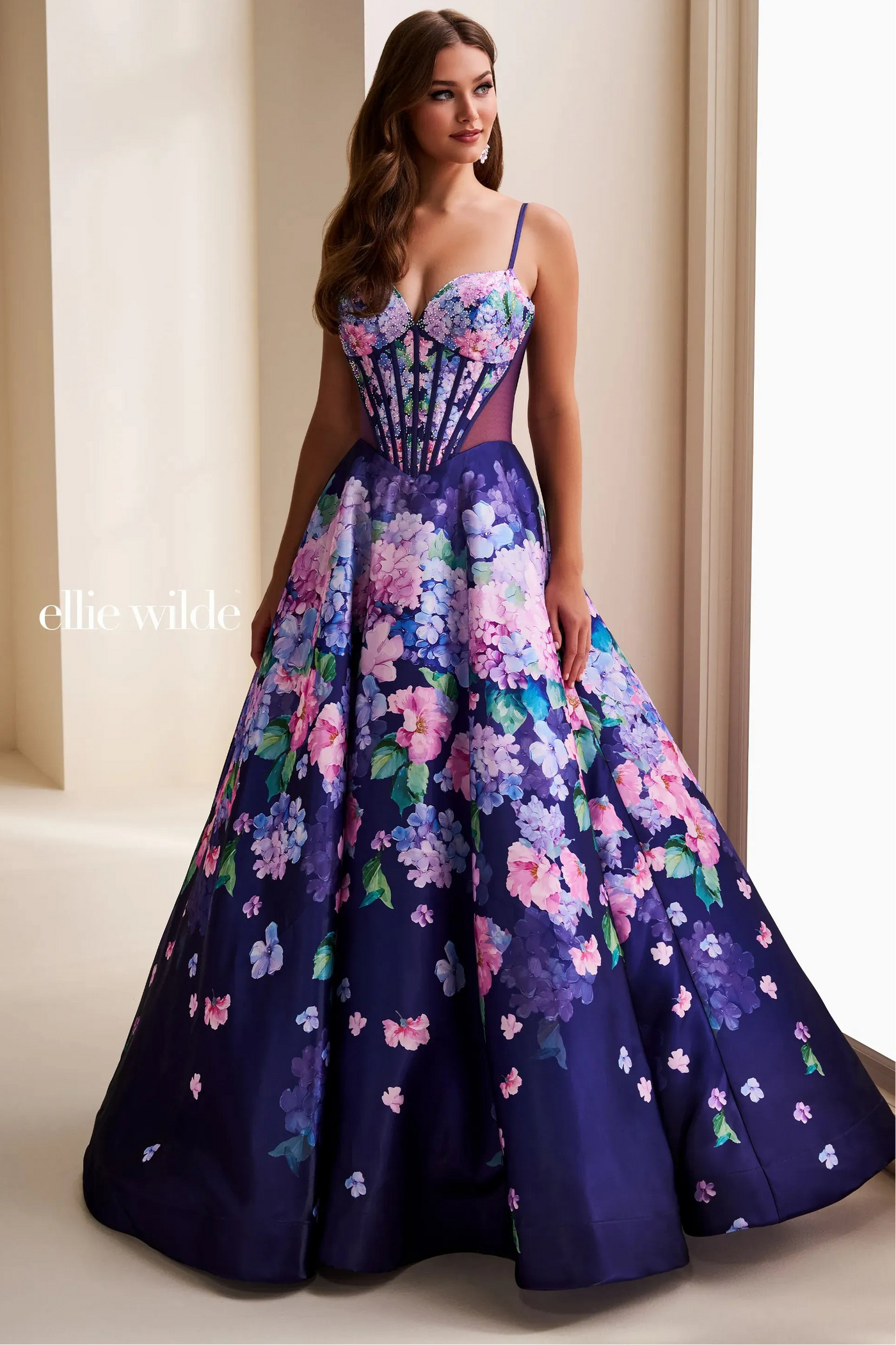 EW37004 - Ellie Wilde