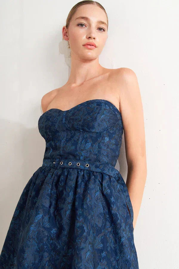 Blue Homecoming Dress: The Perfect Shade for Every Style