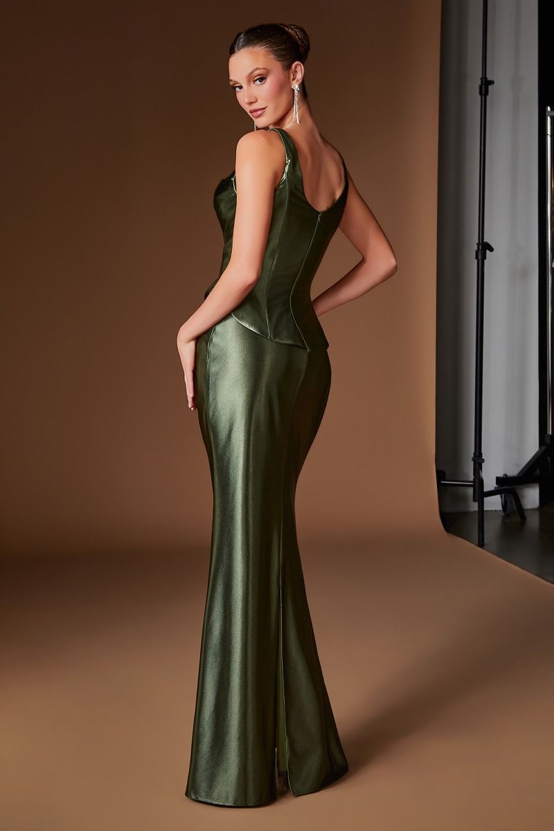 Dresses with Stretch in the Skirt