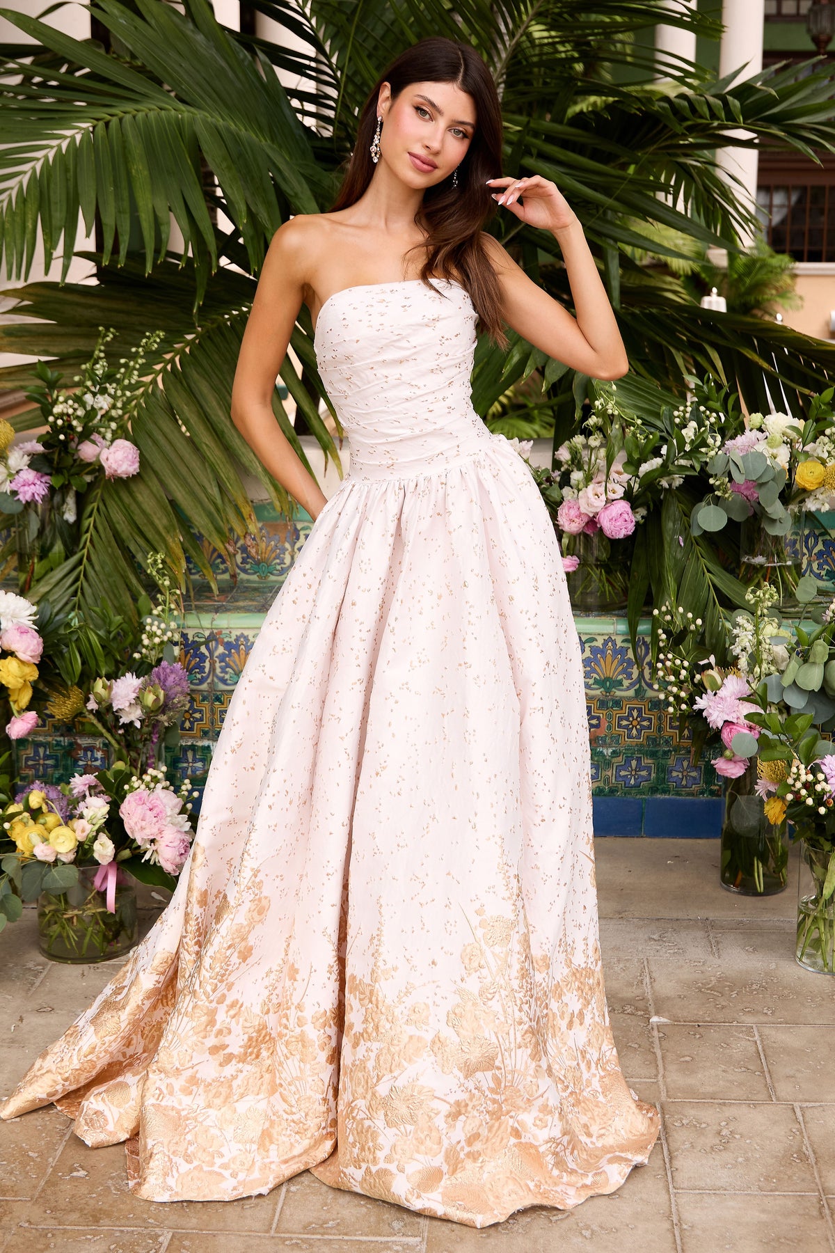 Ava Presley 42540 in Ivory/Gold, front view | Lady Black Tie