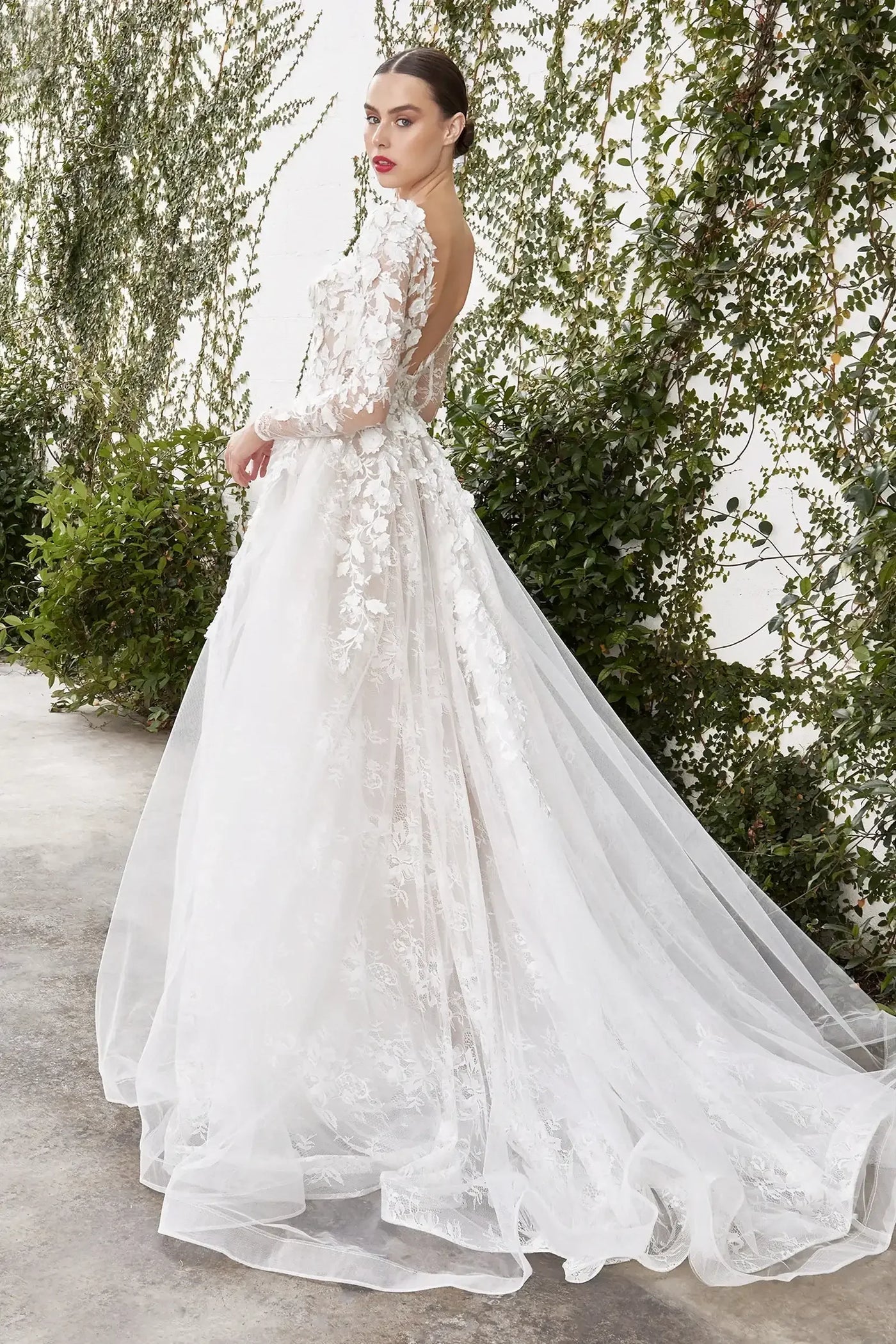A1067W - YVAINE WEDDING GOWN - Andrea & Leo