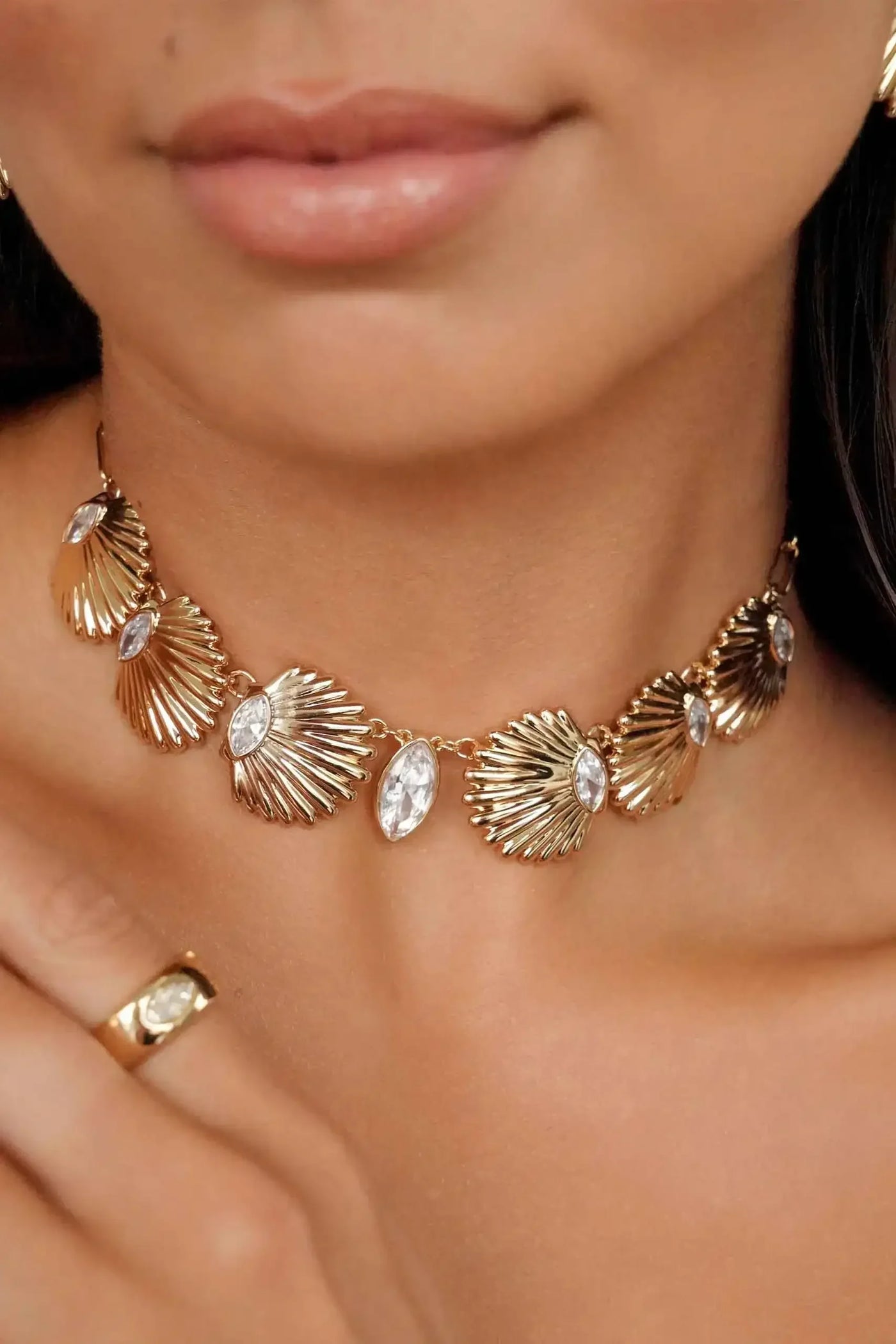 Santorini Shell Choker Necklace
