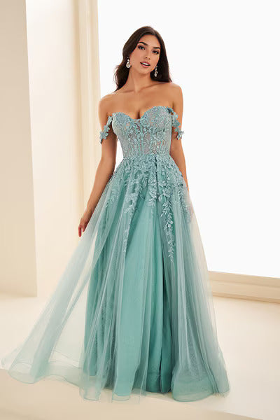 EW35101 - Ellie Wilde